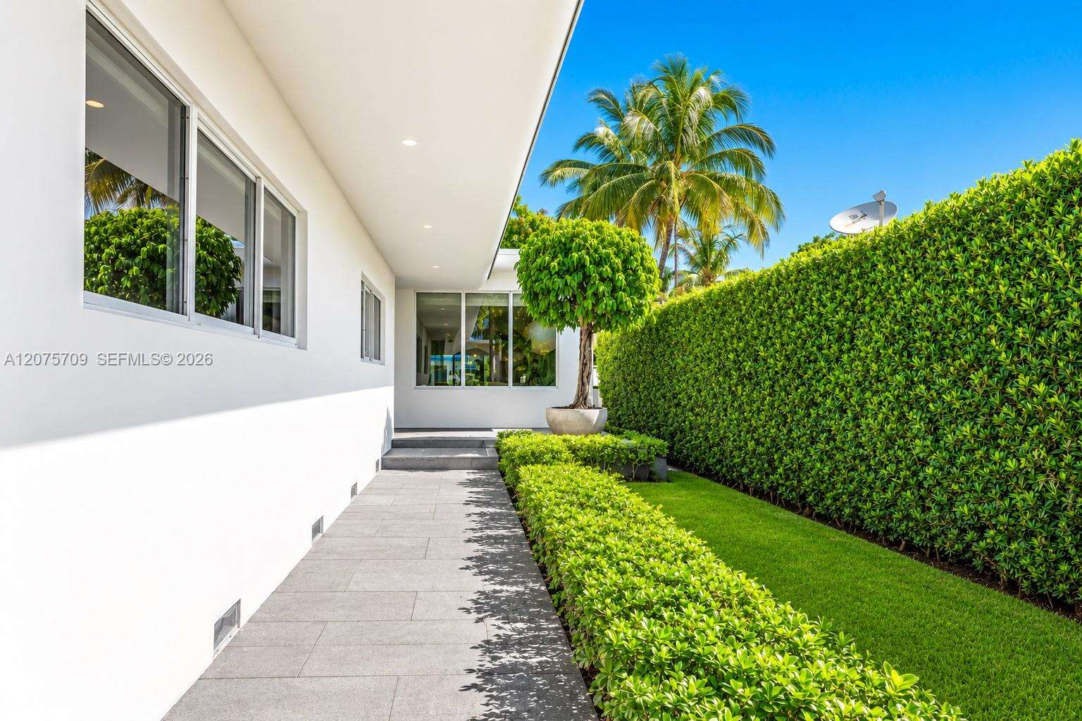 1885 Daytonia Rd, Miami Beach, FL 33141 - For Sale photo 32