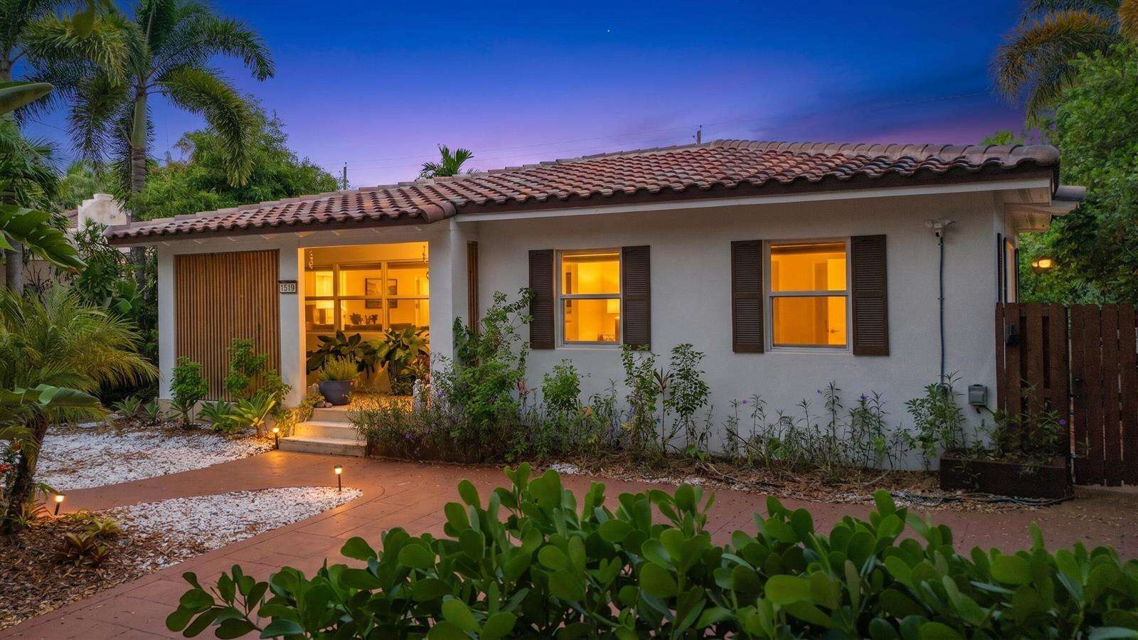 1519 Washington, Hollywood, FL 33020 - For Sale photo 1