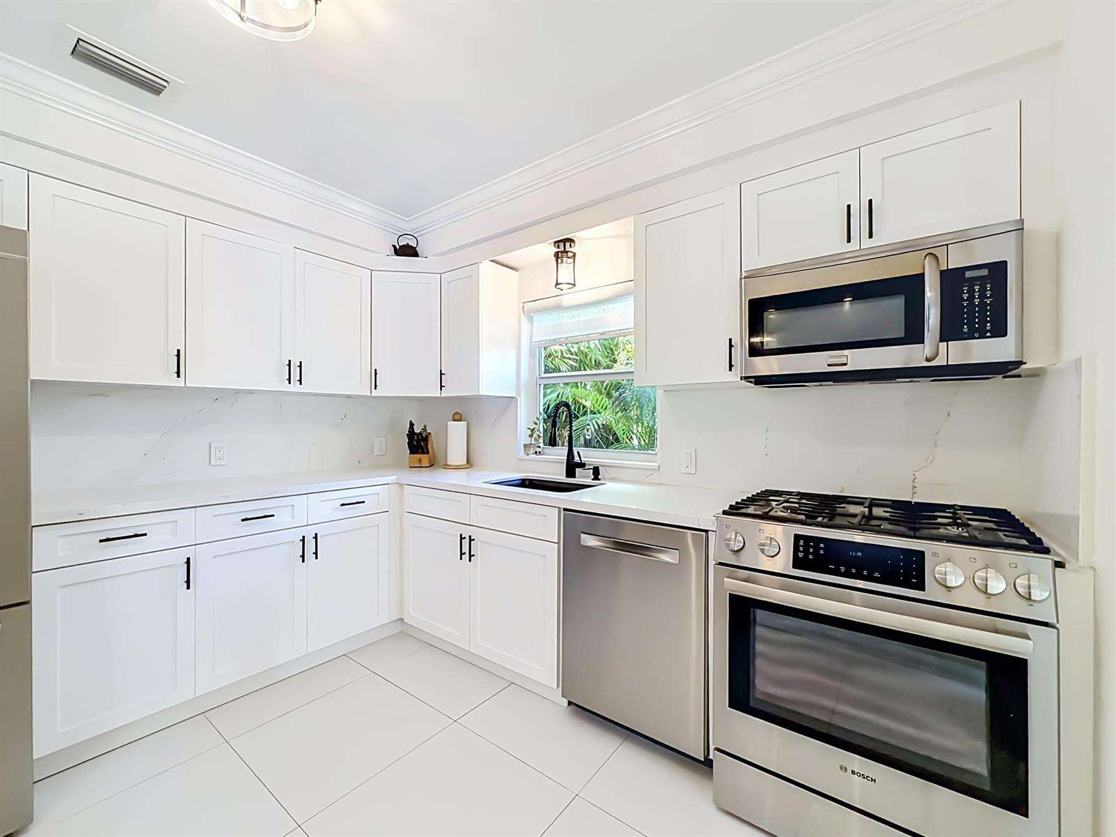 1519 Washington, Hollywood, FL 33020 - For Sale photo 16