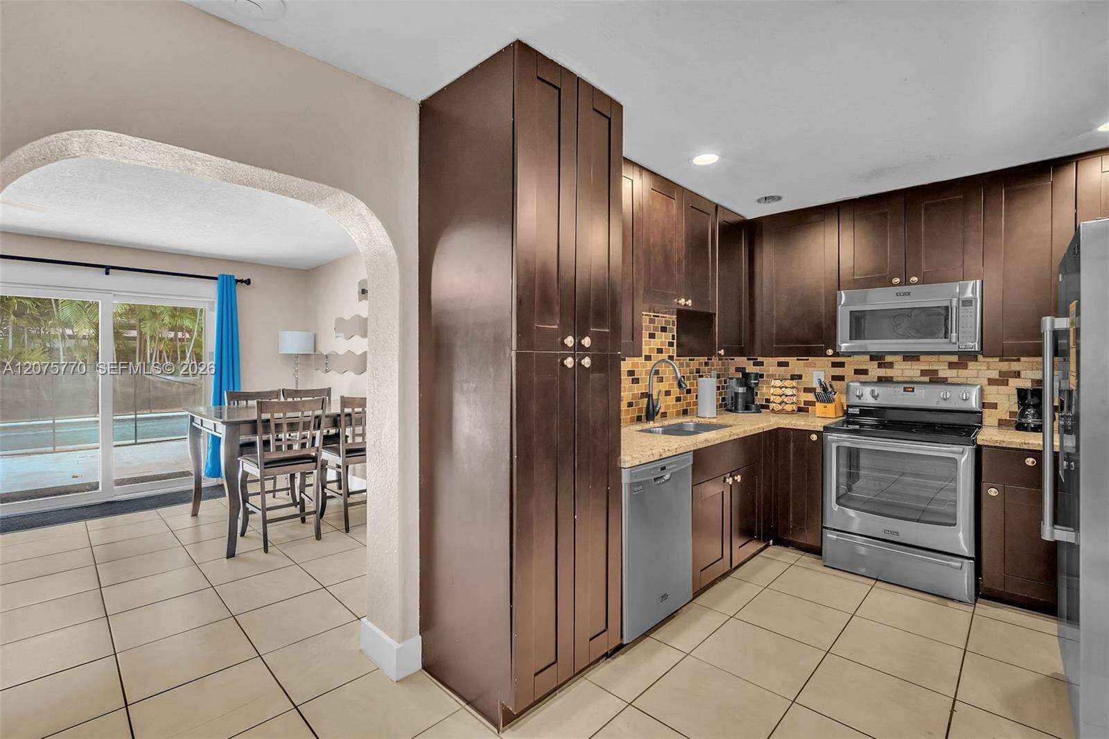 907 5th St, Hallandale Beach, FL 33009 - For Sale photo 19