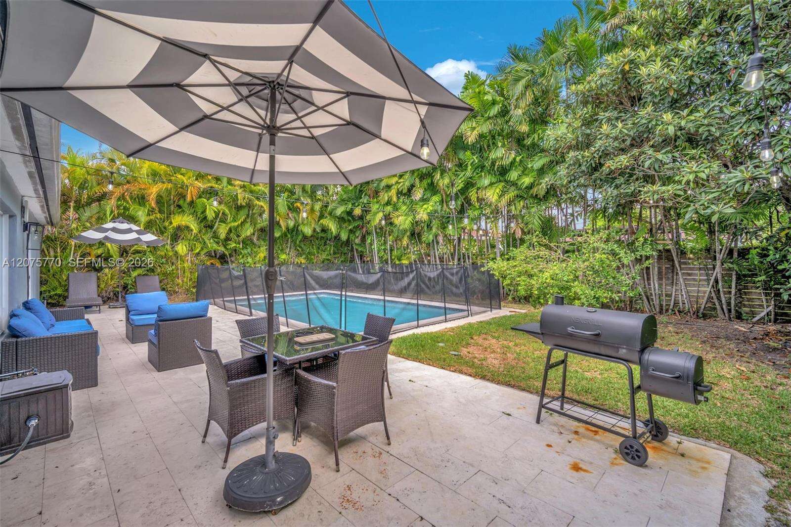 907 5th St, Hallandale Beach, FL 33009 - For Sale photo 25