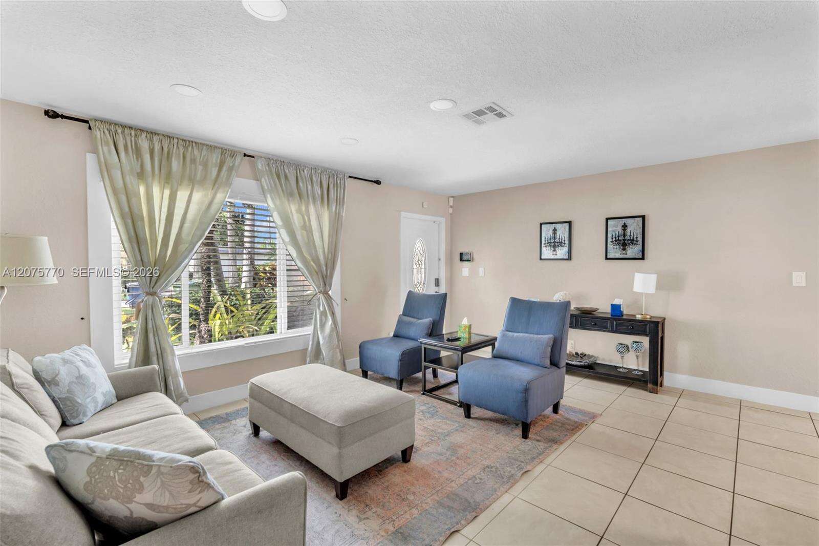 907 5th St, Hallandale Beach, FL 33009 - For Sale photo 5