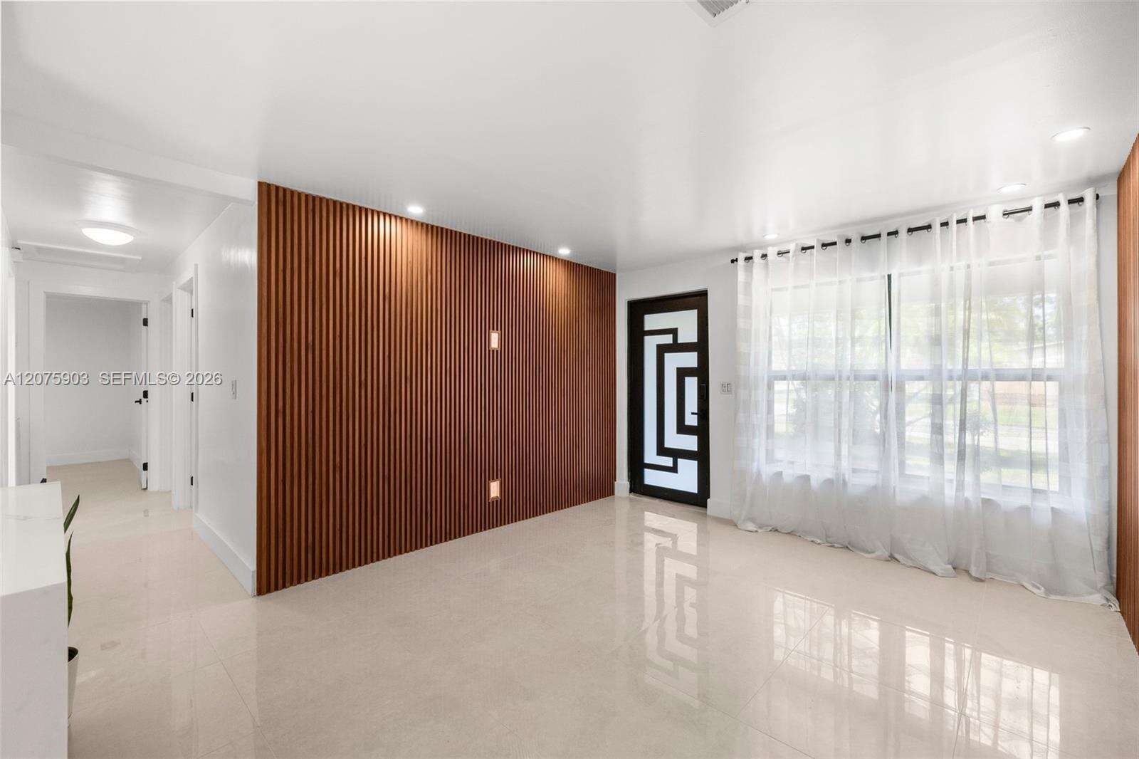 5741 Simms St, Hollywood, FL 33021 - For Sale photo 2