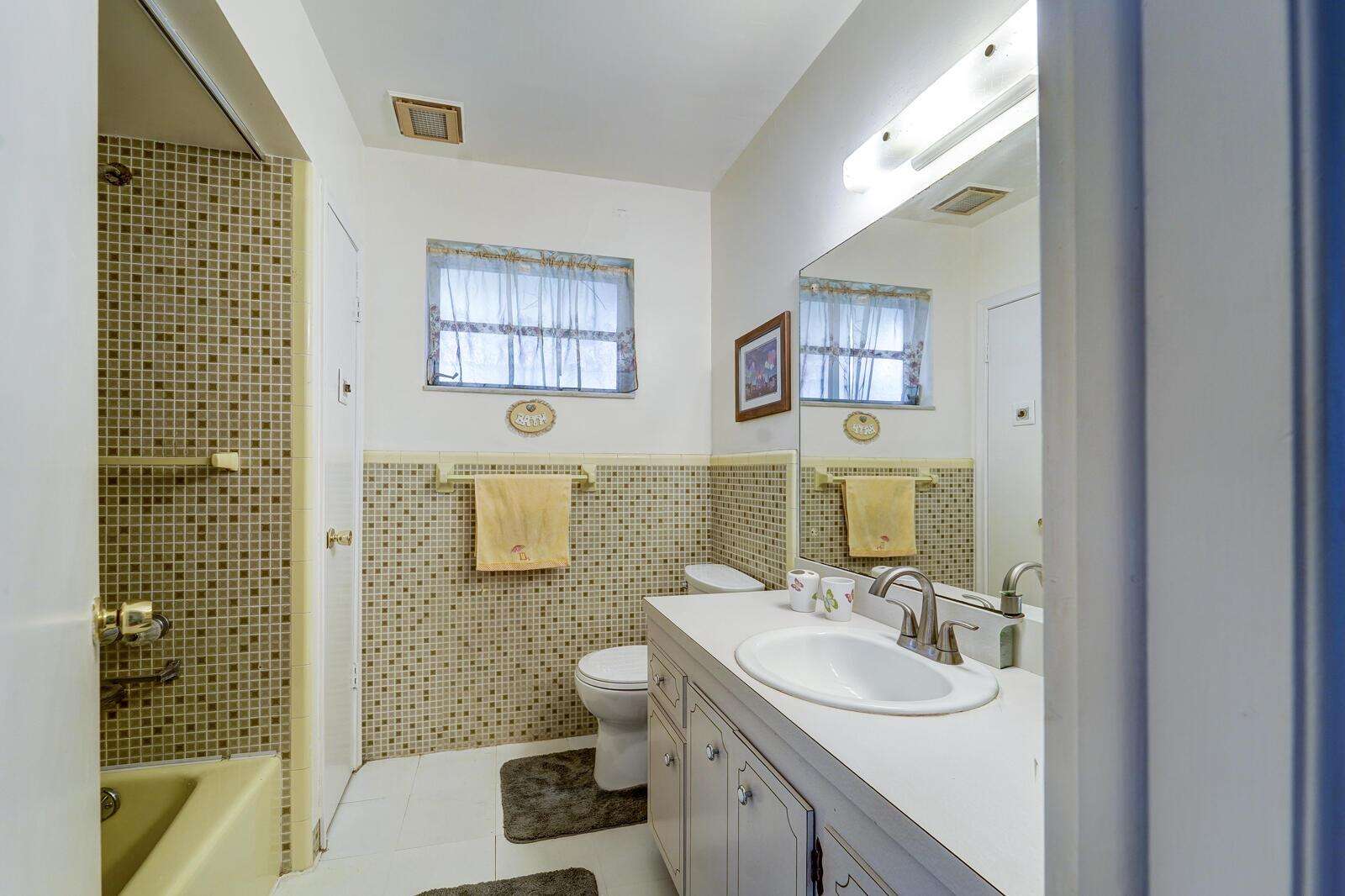 3932 Adams, Hollywood, FL 33021 - For Sale photo 18