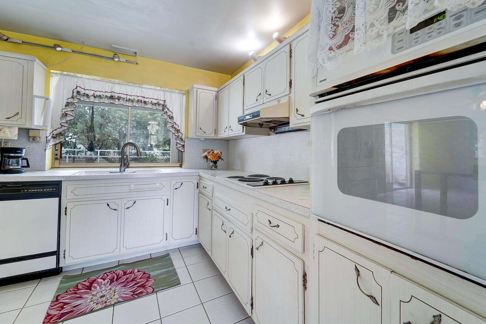 3932 Adams, Hollywood, FL 33021 - For Sale photo 7