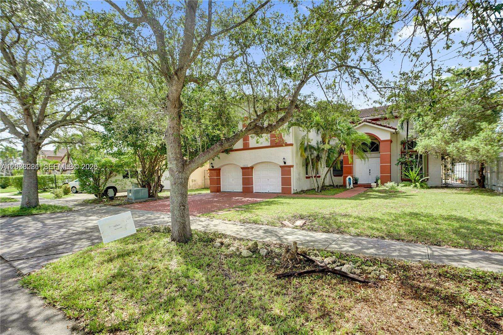 14824 180th St, Miami, FL 33187 - For Sale photo 1