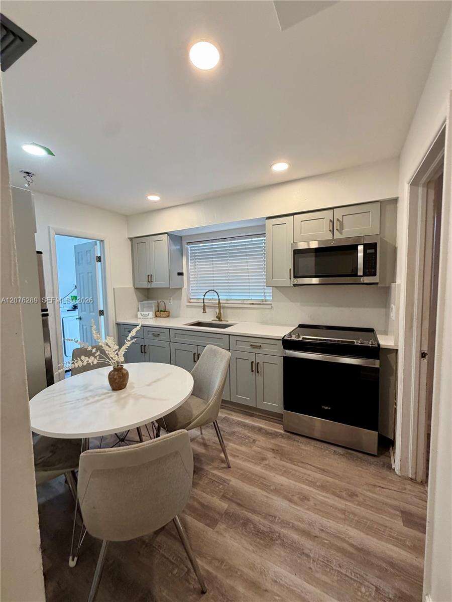 2918 Madison St, Hollywood, FL 33020 - For Sale photo 2