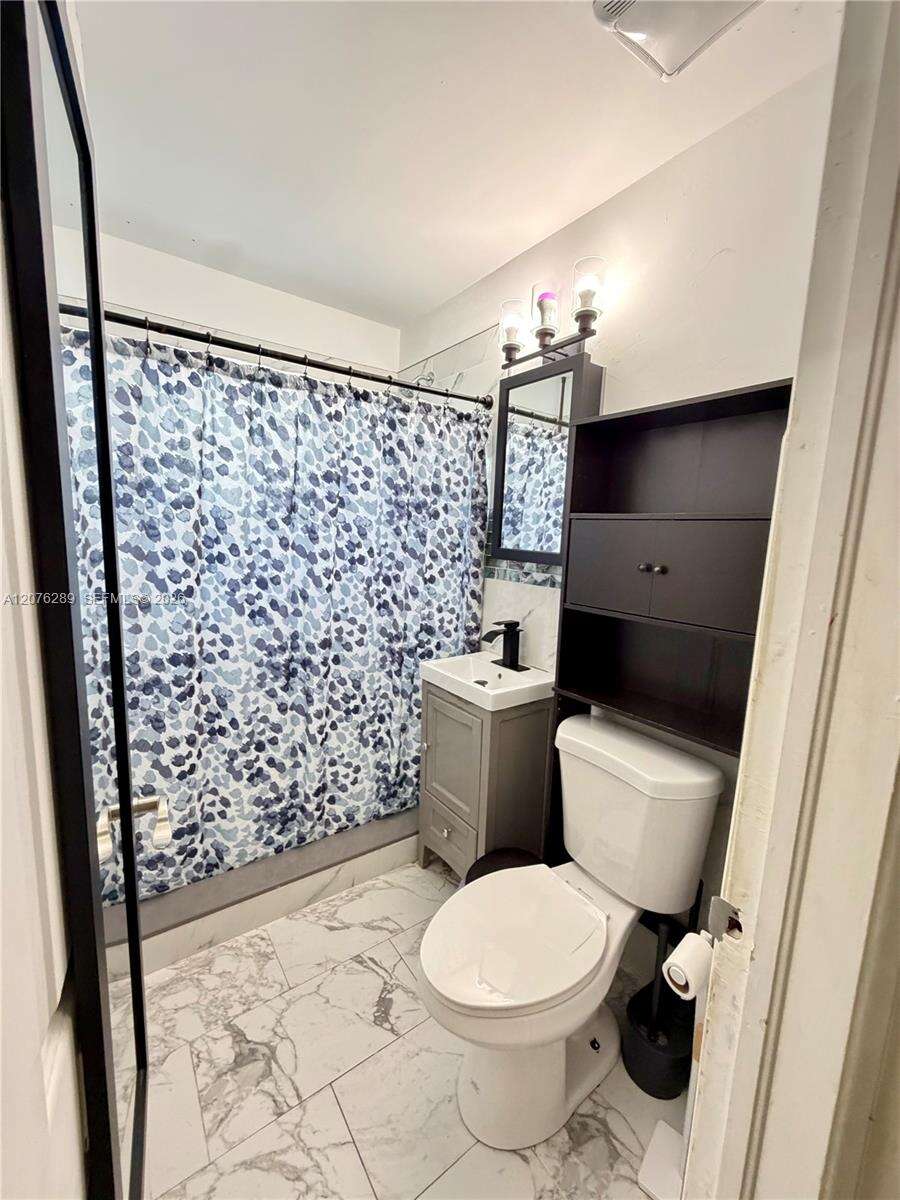 2918 Madison St, Hollywood, FL 33020 - For Sale photo 3
