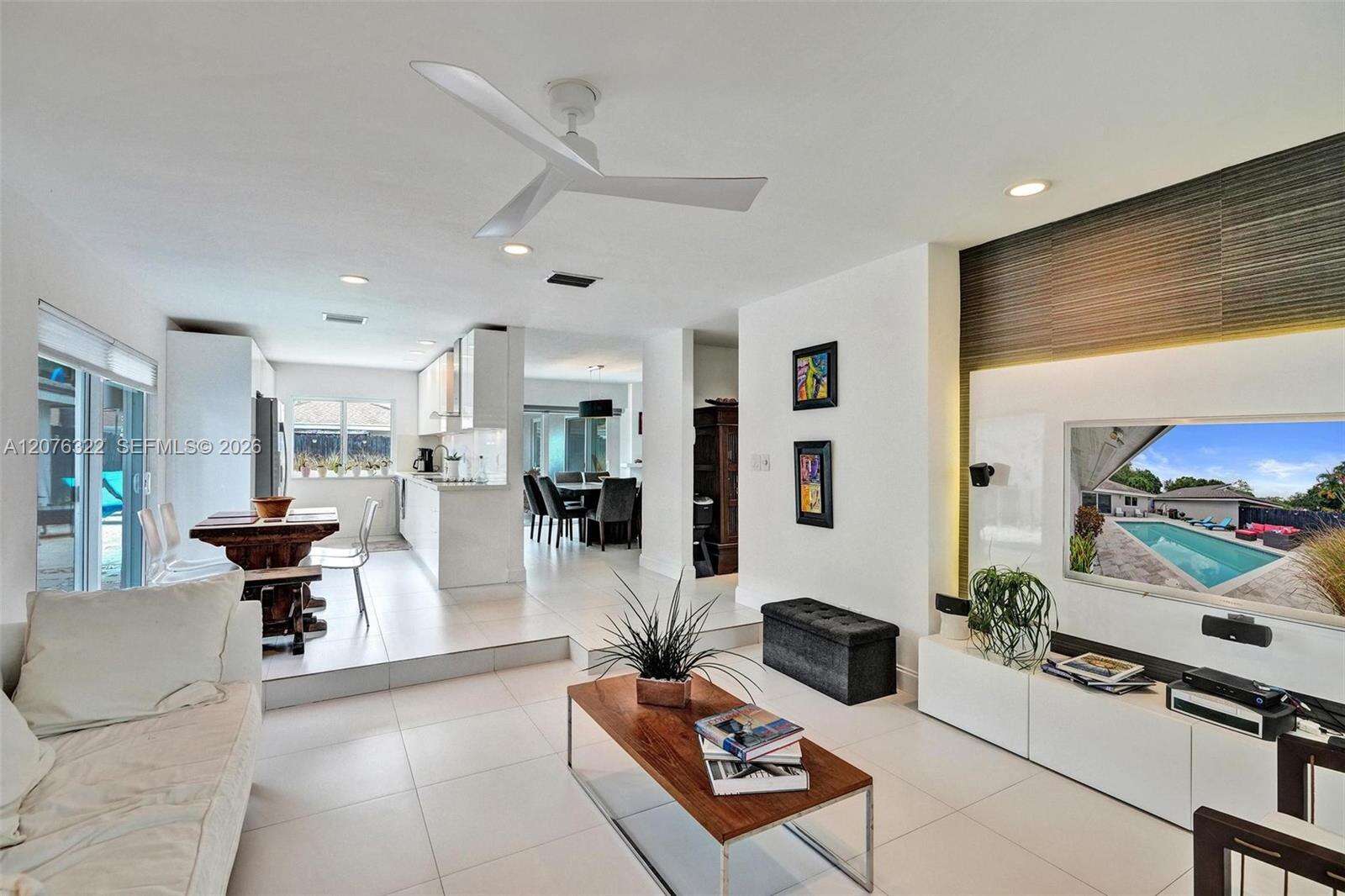 18 Boxwood Rd, Hollywood, FL 33021 - For Sale photo 12
