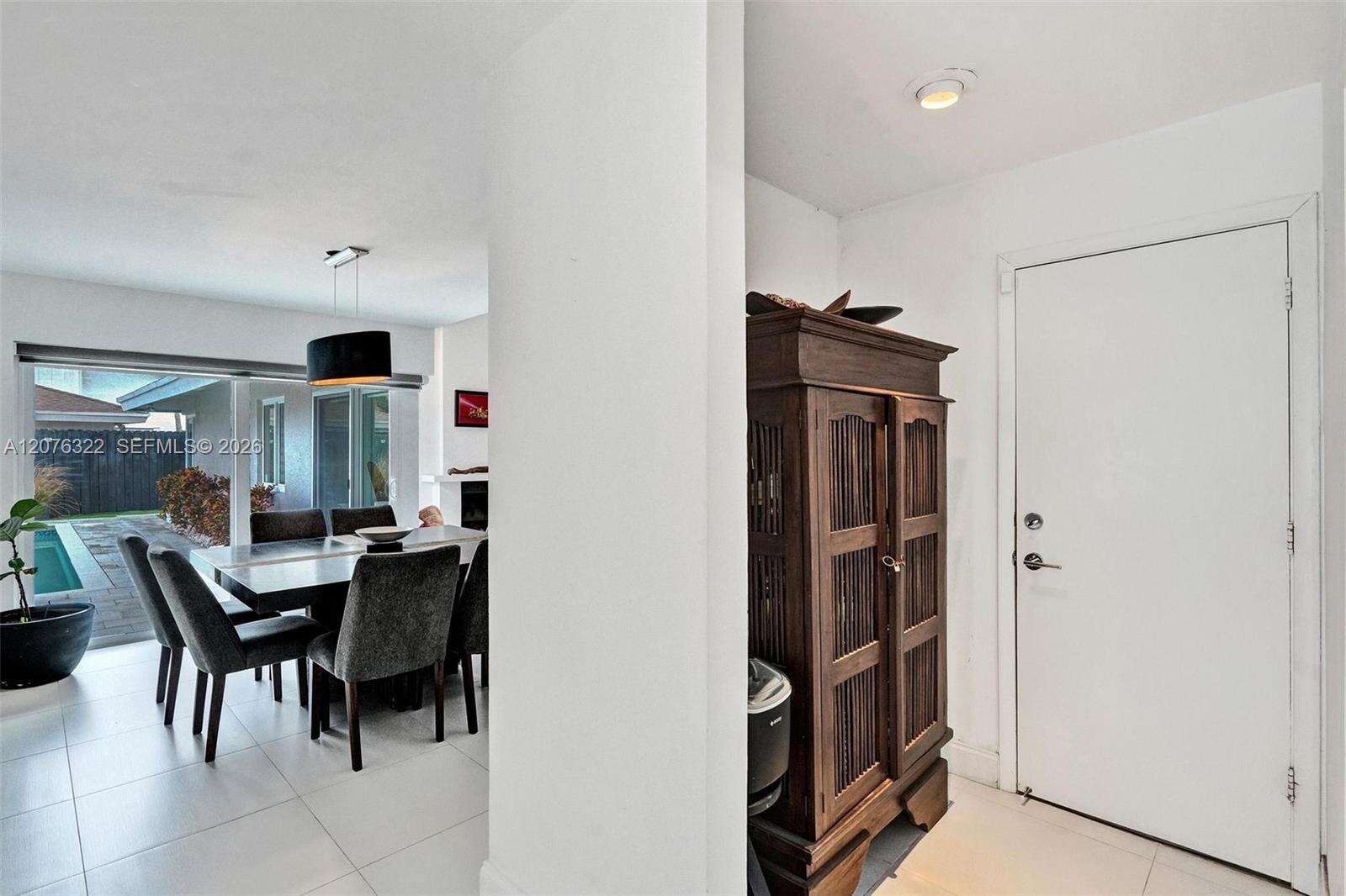 18 Boxwood Rd, Hollywood, FL 33021 - For Sale photo 15