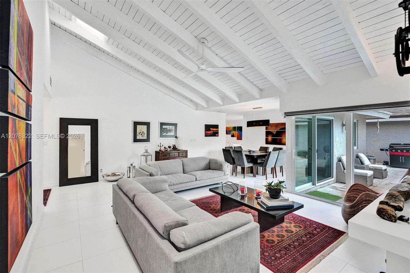 18 Boxwood Rd, Hollywood, FL 33021 - For Sale photo 3