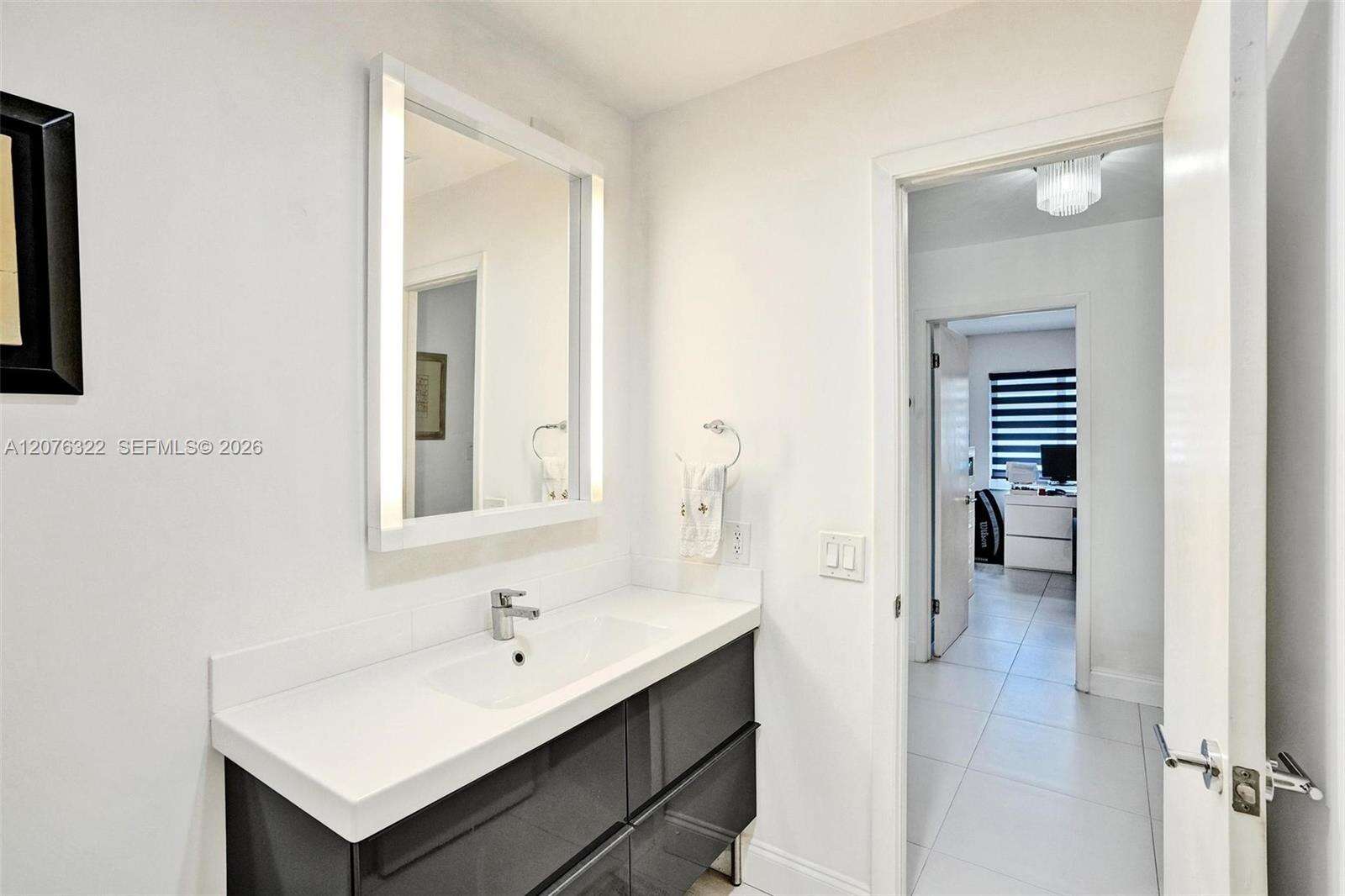 18 Boxwood Rd, Hollywood, FL 33021 - For Sale photo 23
