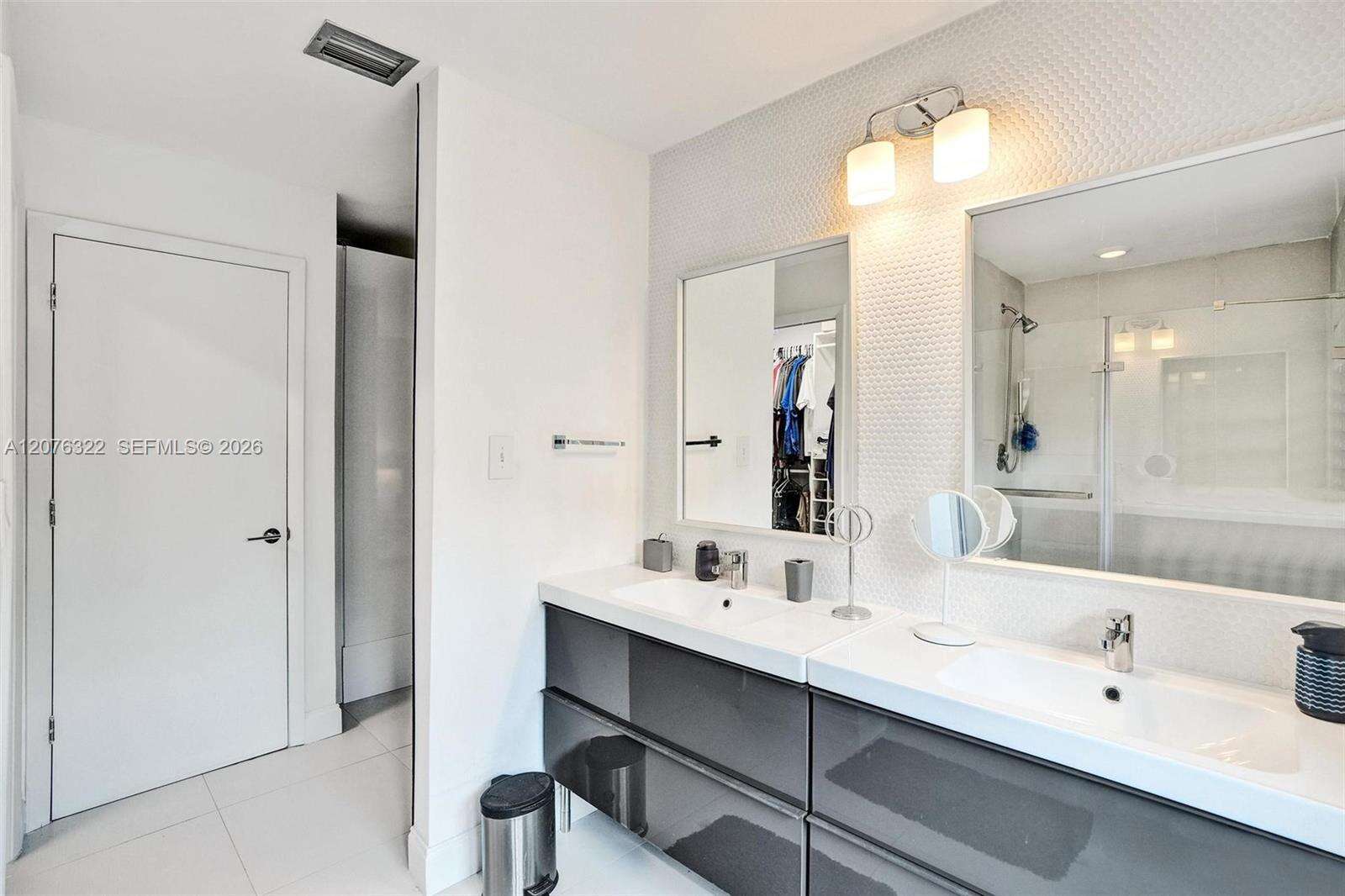 18 Boxwood Rd, Hollywood, FL 33021 - For Sale photo 29