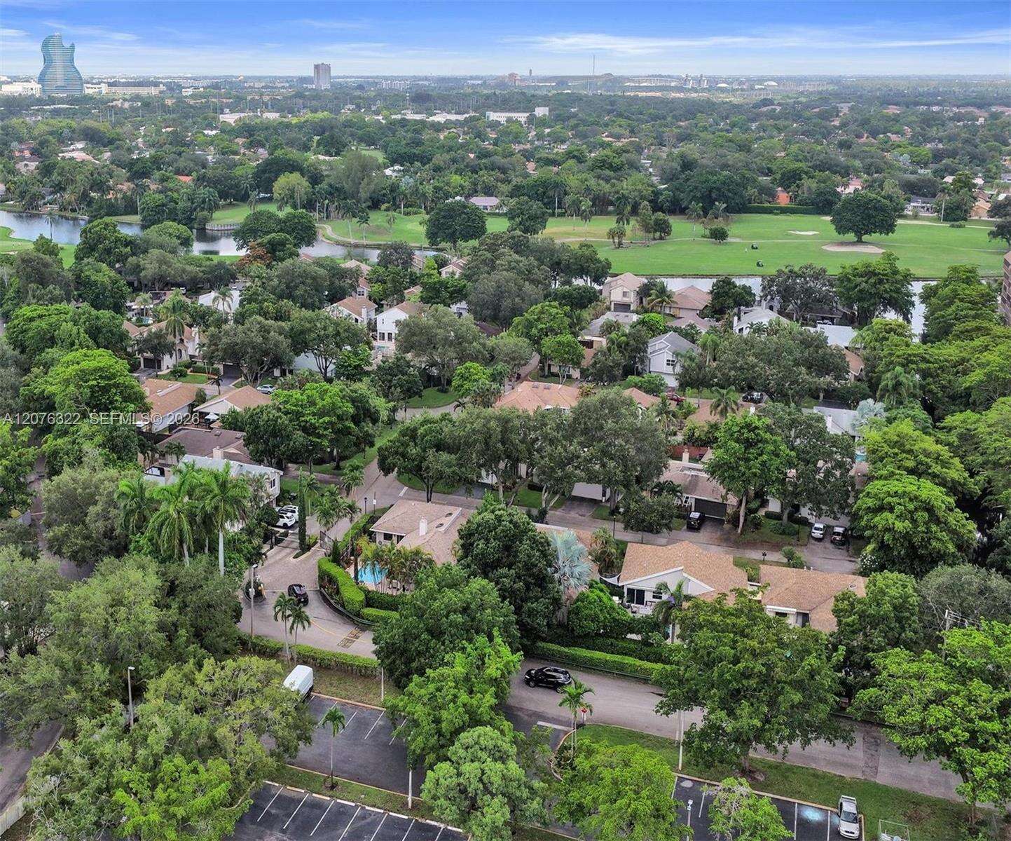 18 Boxwood Rd, Hollywood, FL 33021 - For Sale photo 43