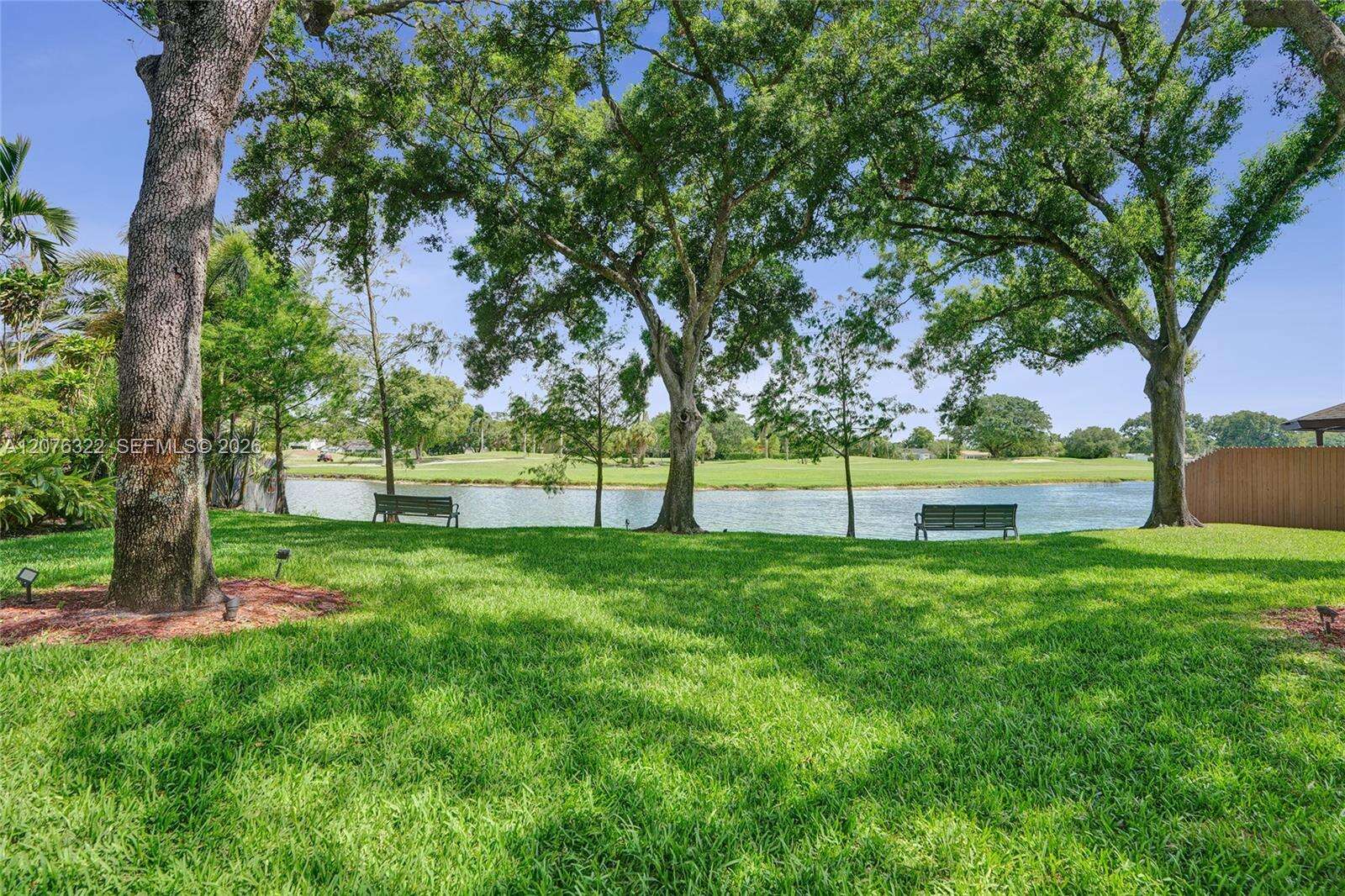 18 Boxwood Rd, Hollywood, FL 33021 - For Sale photo 44