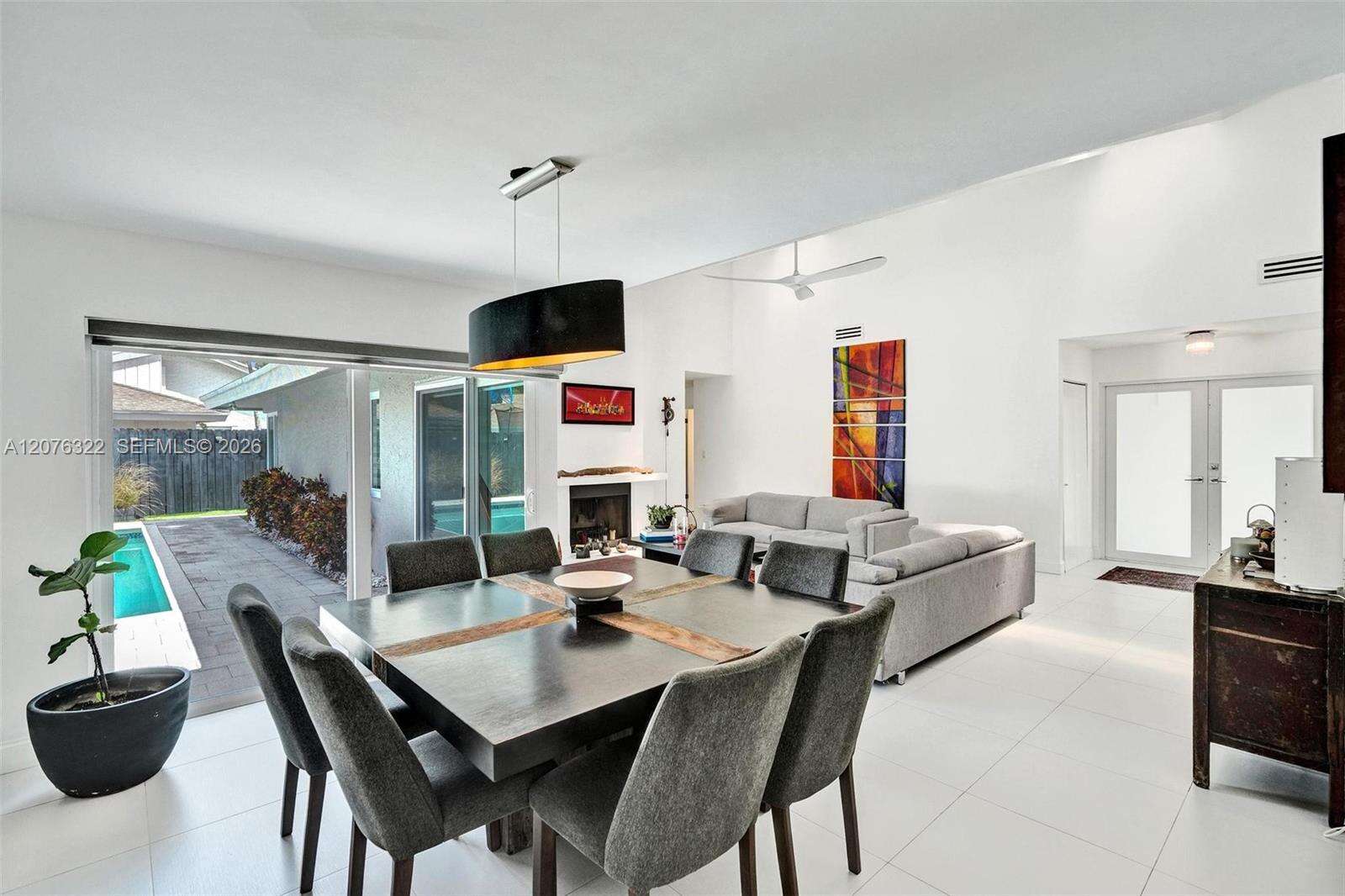 18 Boxwood Rd, Hollywood, FL 33021 - For Sale photo 6