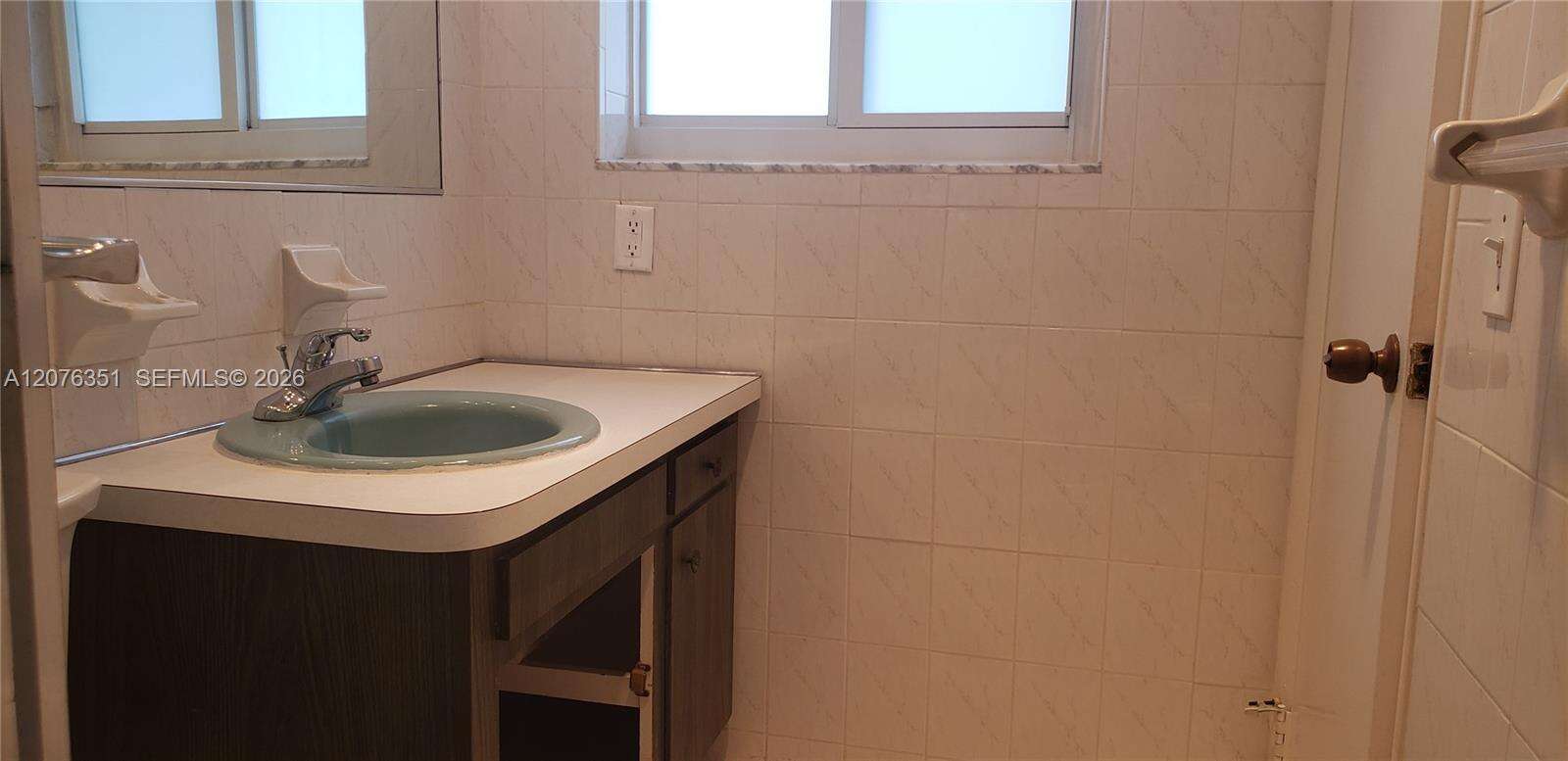 8320 24th Ct, Pembroke Pines, FL 33024 - For Sale photo 21