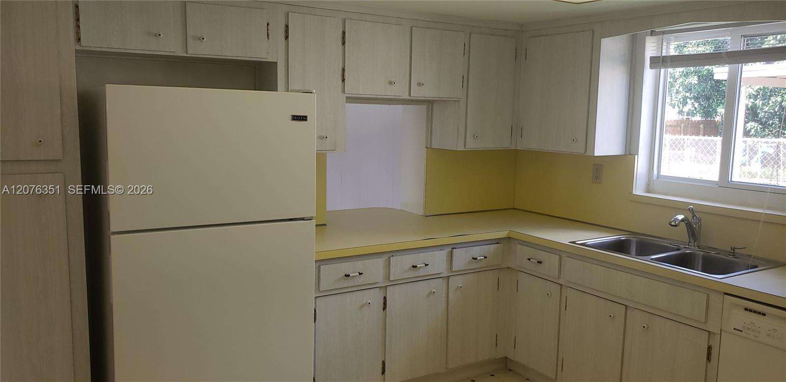 8320 24th Ct, Pembroke Pines, FL 33024 - For Sale photo 37