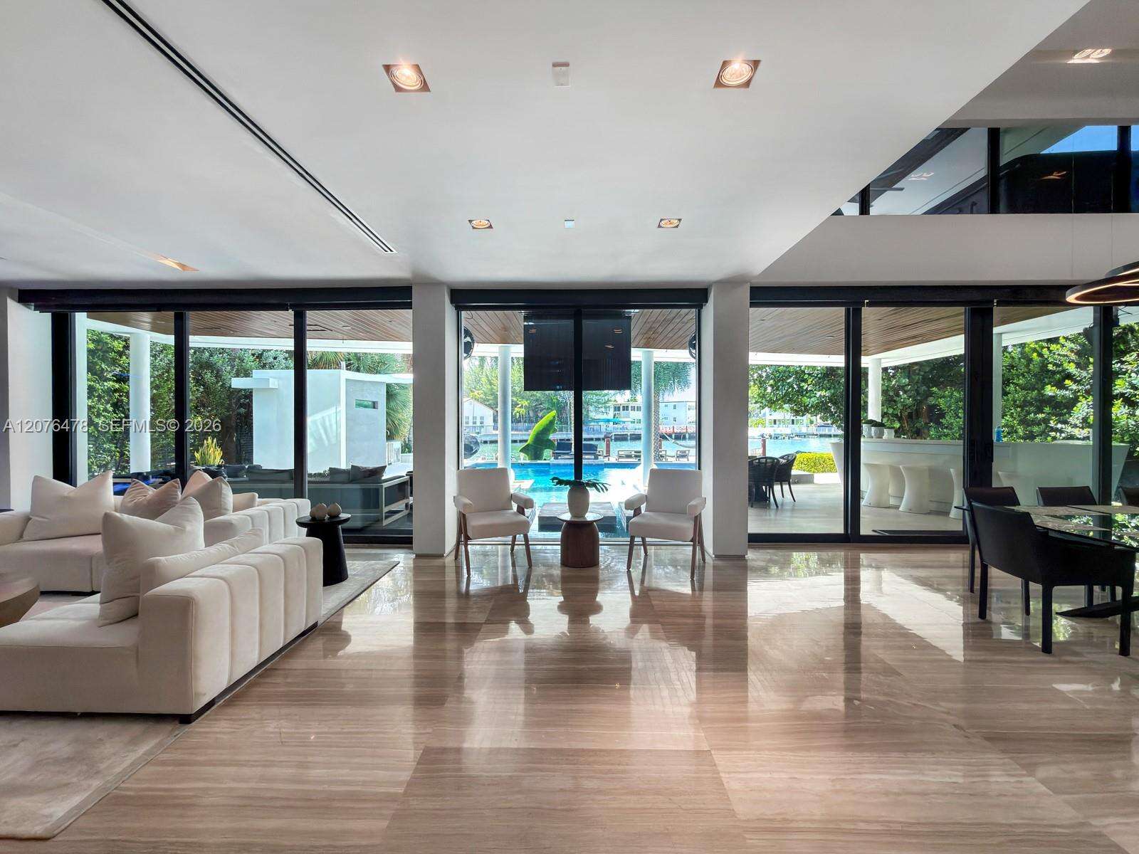 528 Lakeview Ct, Miami Beach, FL 33140 - For Sale photo 15