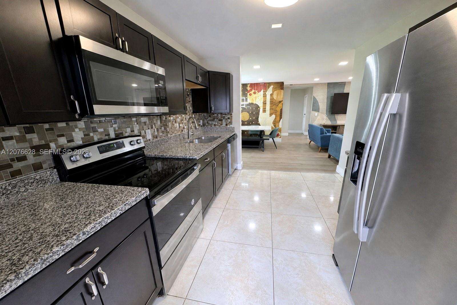 6511 Park St, Hollywood, FL 33024 - For Sale photo 13