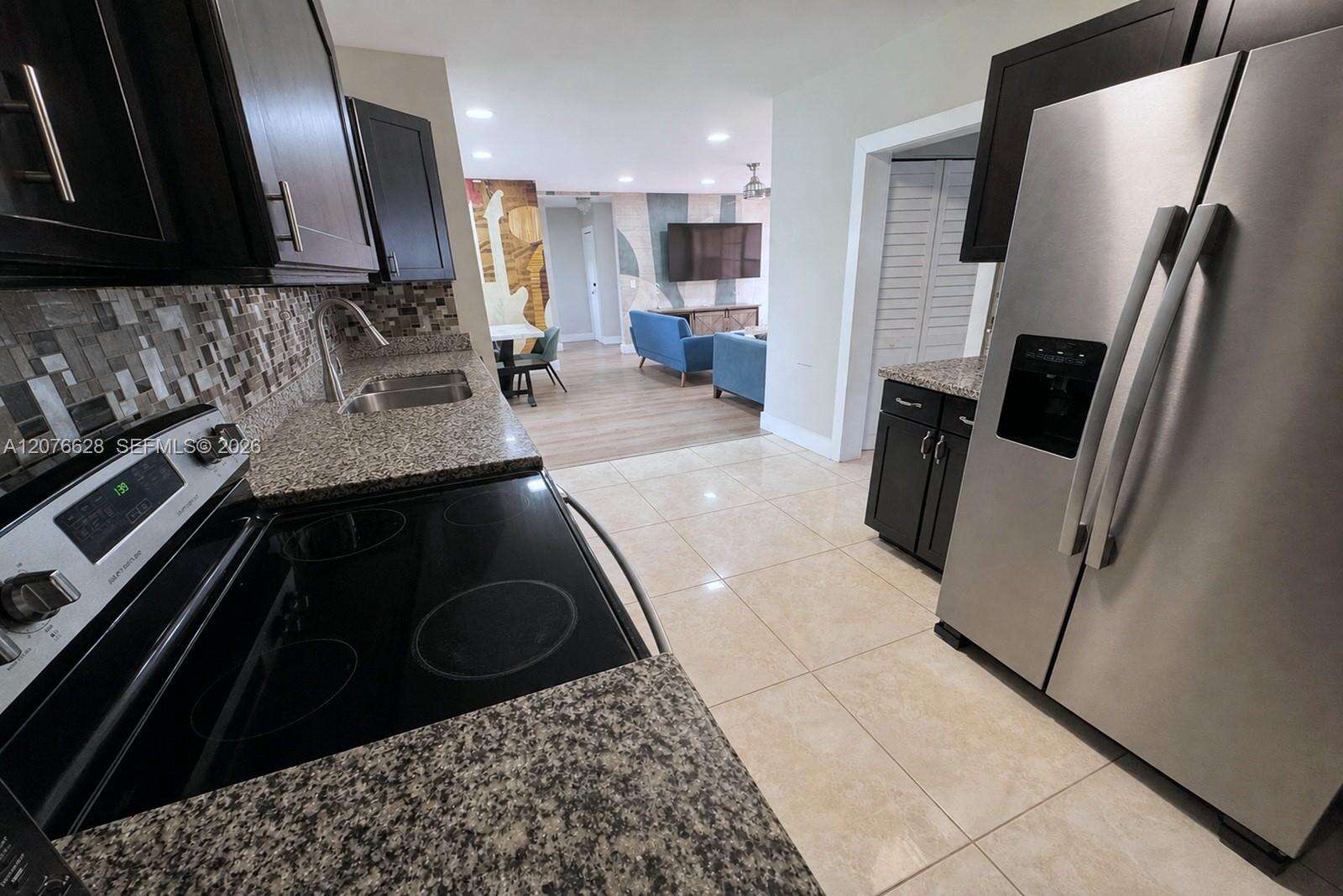 6511 Park St, Hollywood, FL 33024 - For Sale photo 14