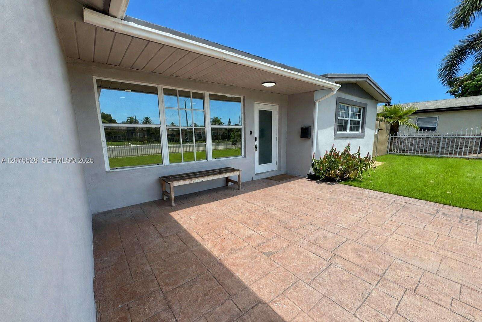 6511 Park St, Hollywood, FL 33024 - For Sale photo 3