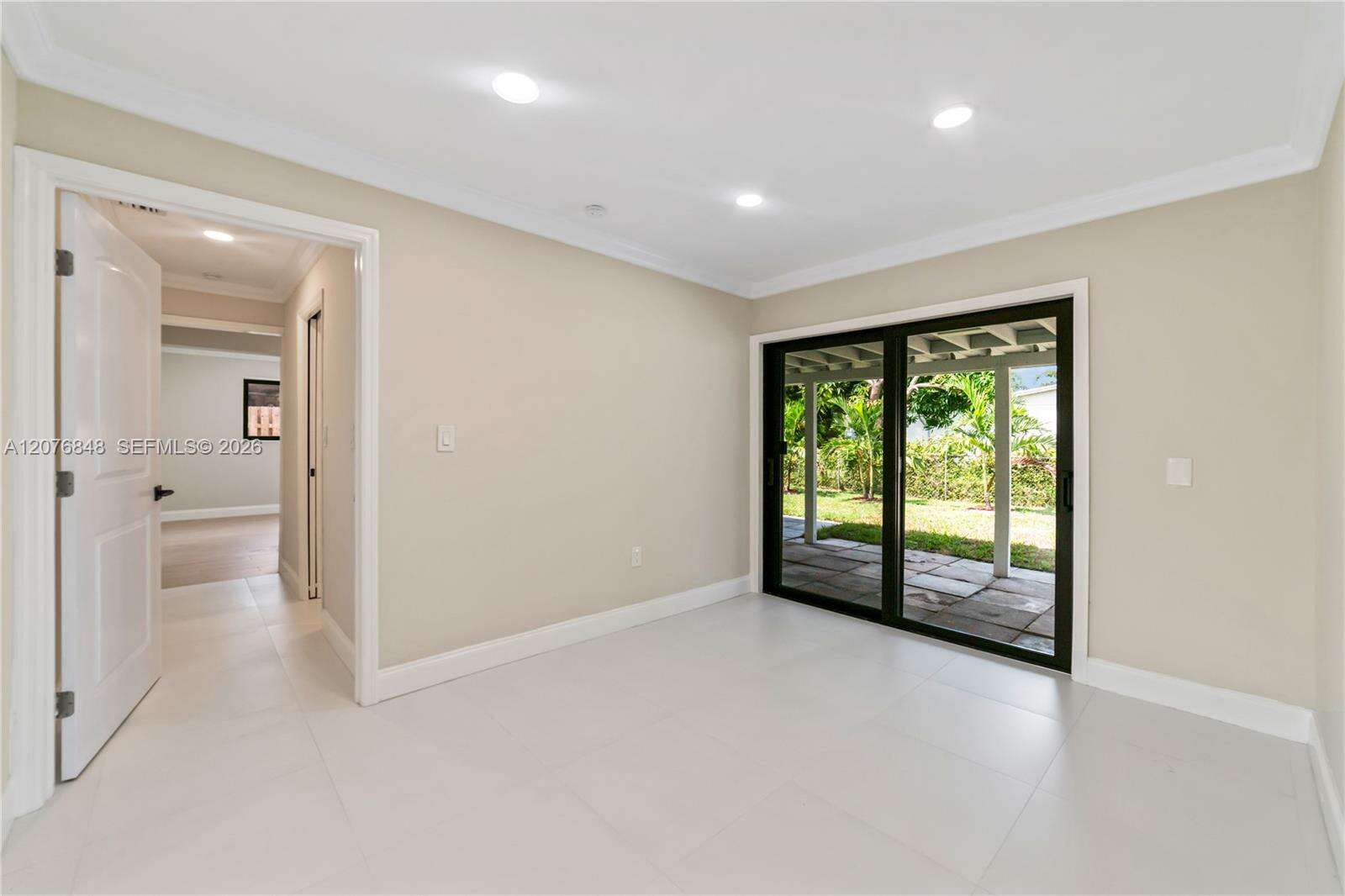 220 69th Ter, Hollywood, FL 33024 - For Sale photo 17