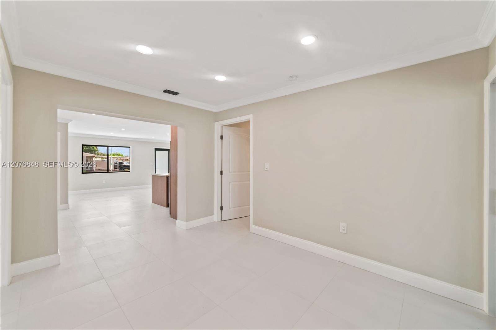 220 69th Ter, Hollywood, FL 33024 - For Sale photo 18