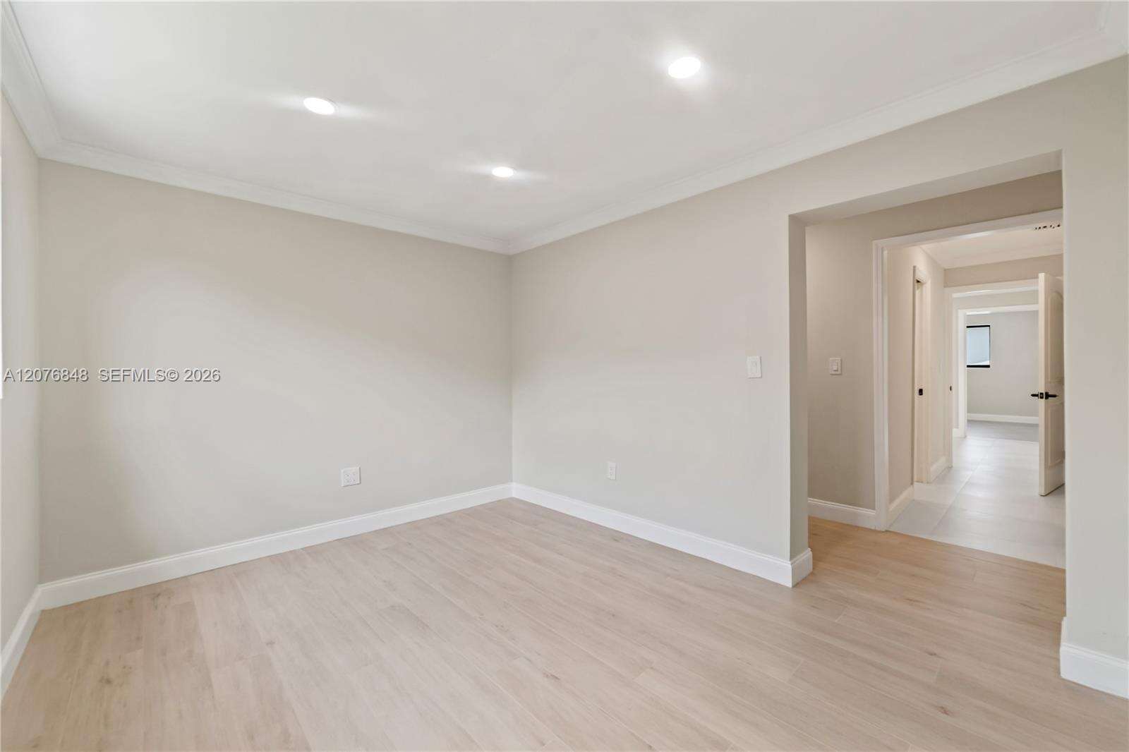 220 69th Ter, Hollywood, FL 33024 - For Sale photo 20