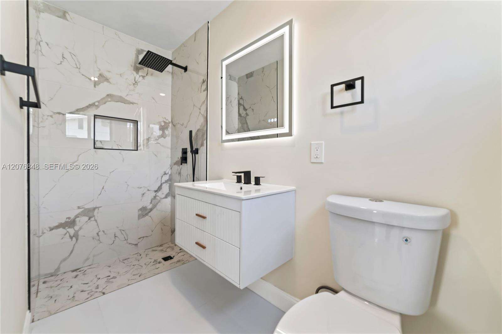 220 69th Ter, Hollywood, FL 33024 - For Sale photo 28