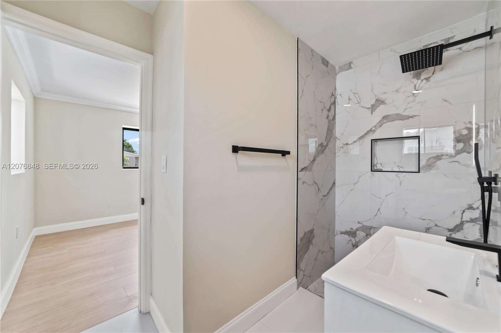 220 69th Ter, Hollywood, FL 33024 - For Sale photo 29