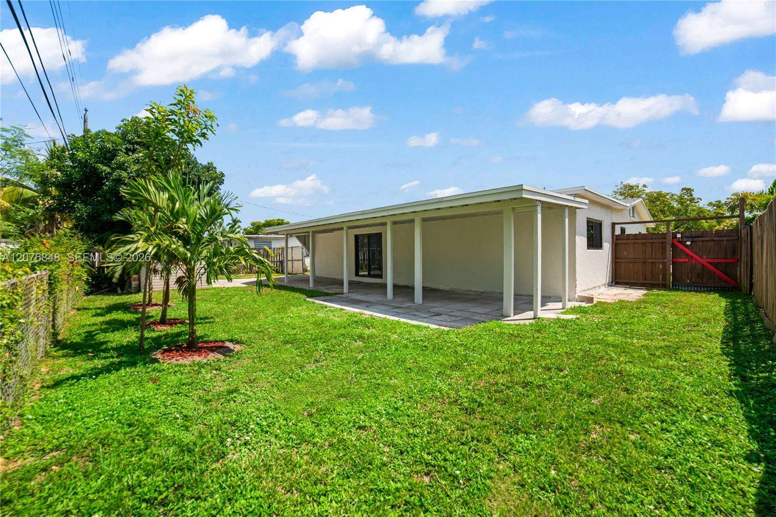 220 69th Ter, Hollywood, FL 33024 - For Sale photo 35