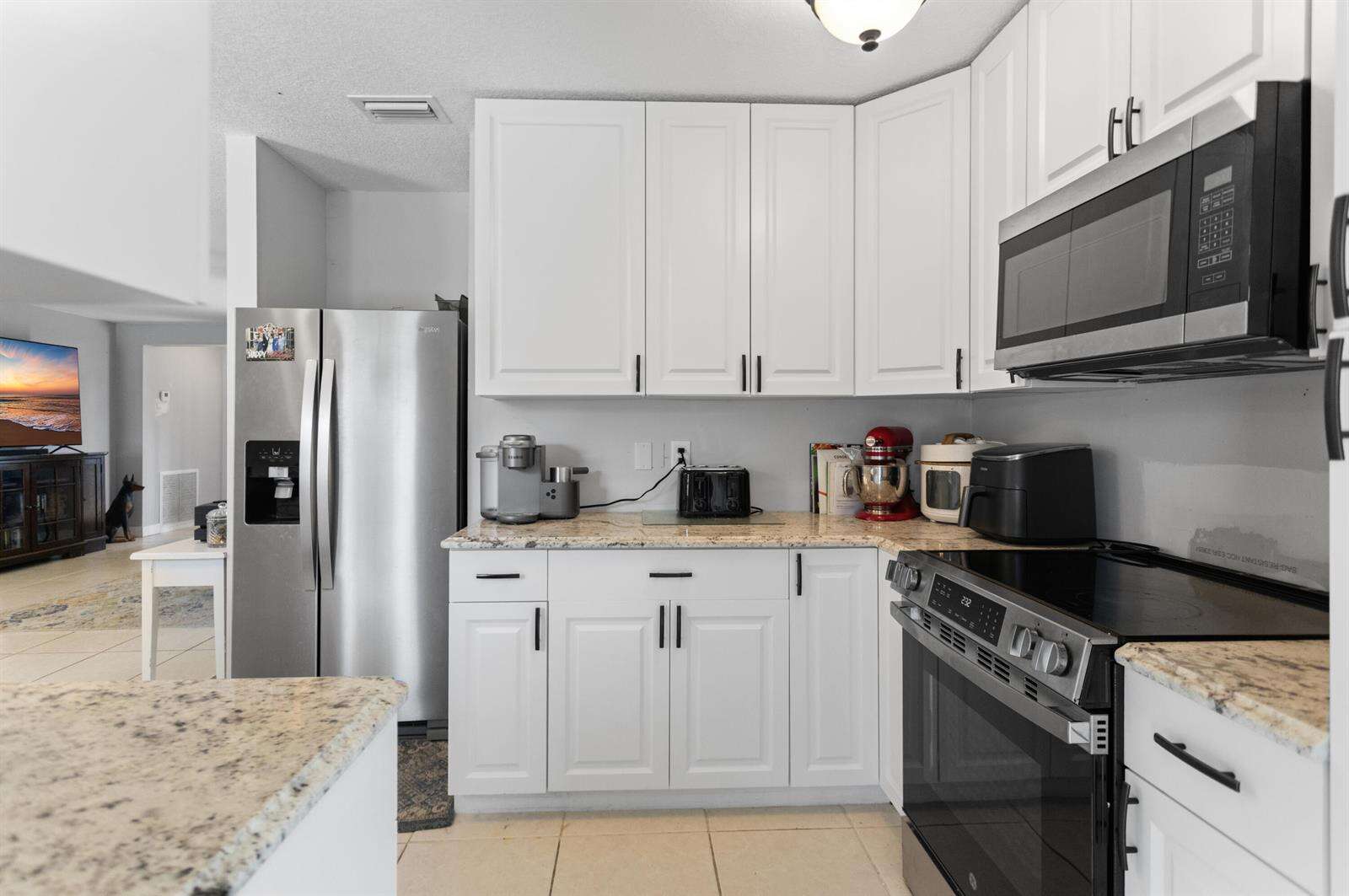 8621 3rd, Pembroke Pines, FL 33024 - For Sale photo 13