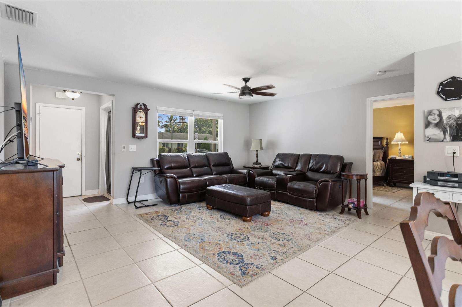 8621 3rd, Pembroke Pines, FL 33024 - For Sale photo 21
