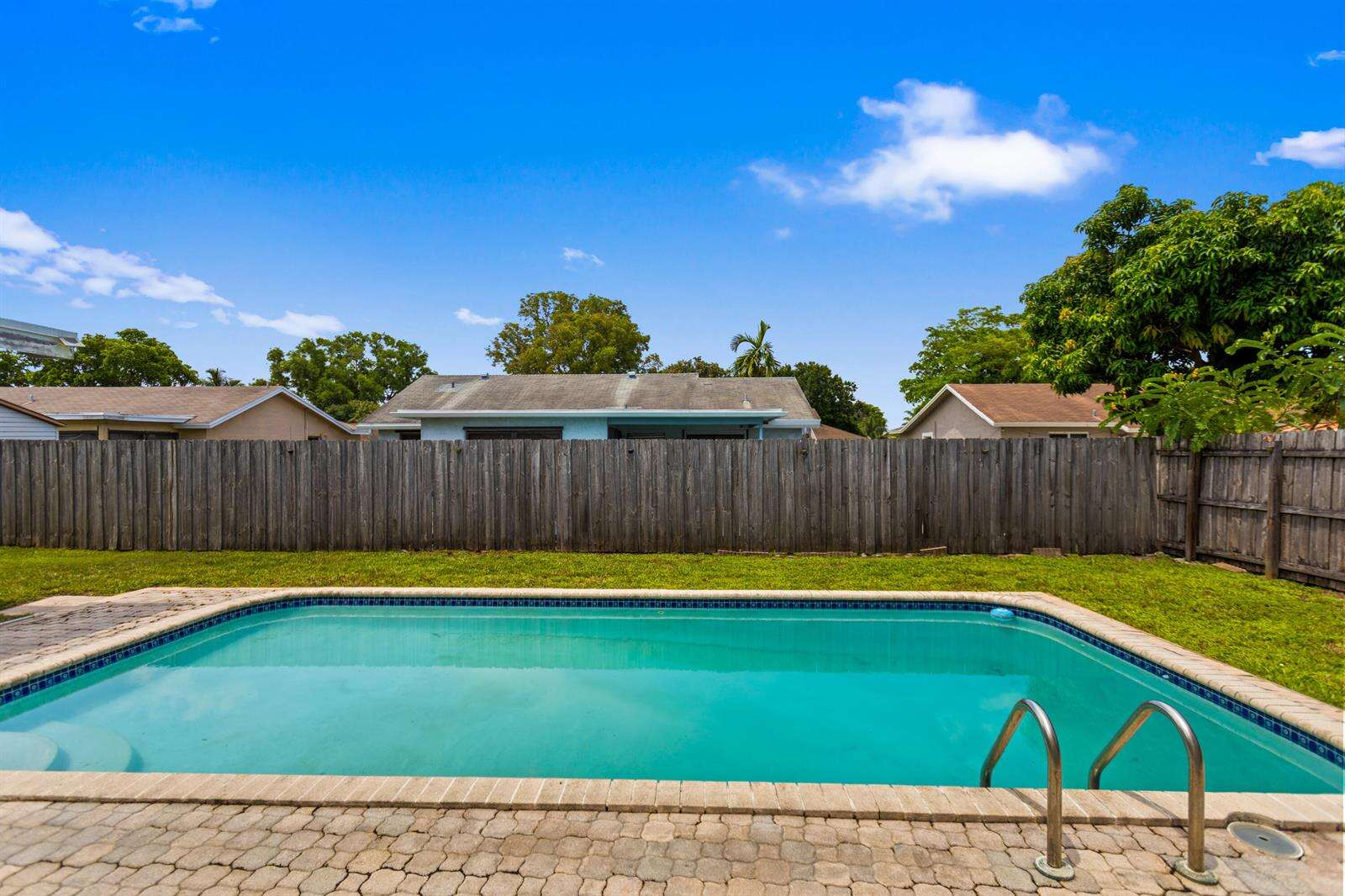 8621 3rd, Pembroke Pines, FL 33024 - For Sale photo 41