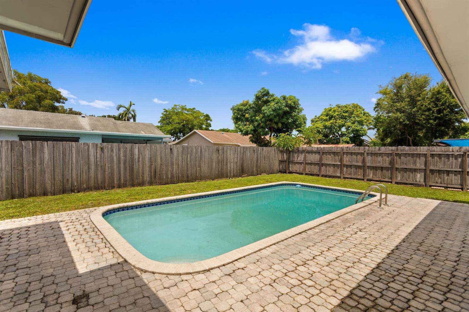 8621 3rd, Pembroke Pines, FL 33024 - For Sale photo 46