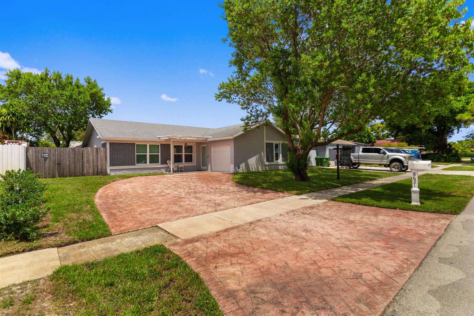 8621 3rd, Pembroke Pines, FL 33024 - For Sale photo 9