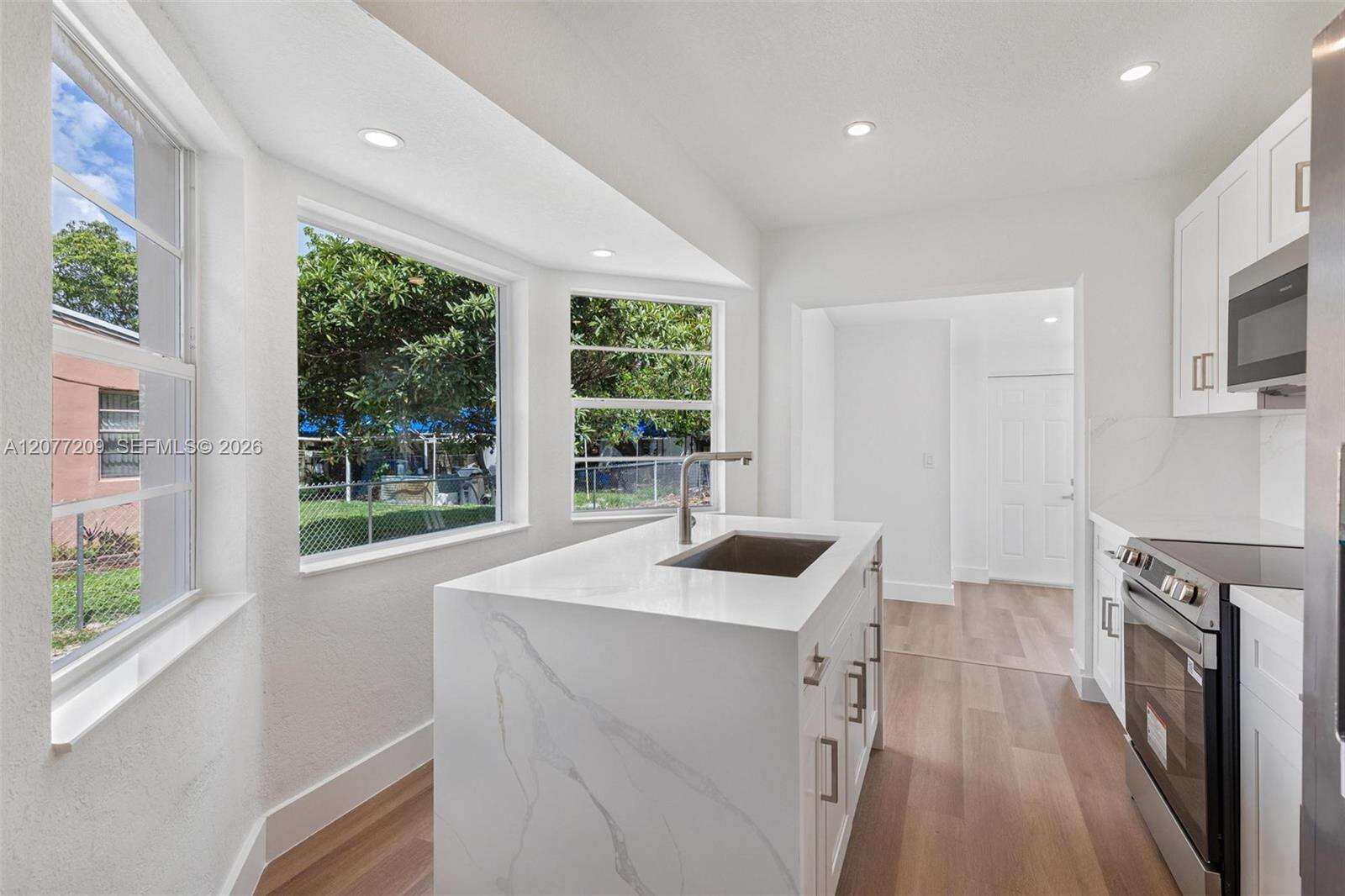2839 Mayo St, Hollywood, FL 33020 - For Sale photo 8