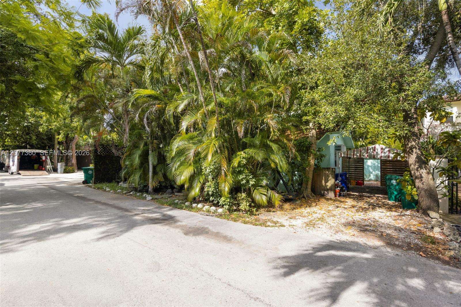 2952 Louise St, Coconut Grove, FL 33133 - For Sale photo 3