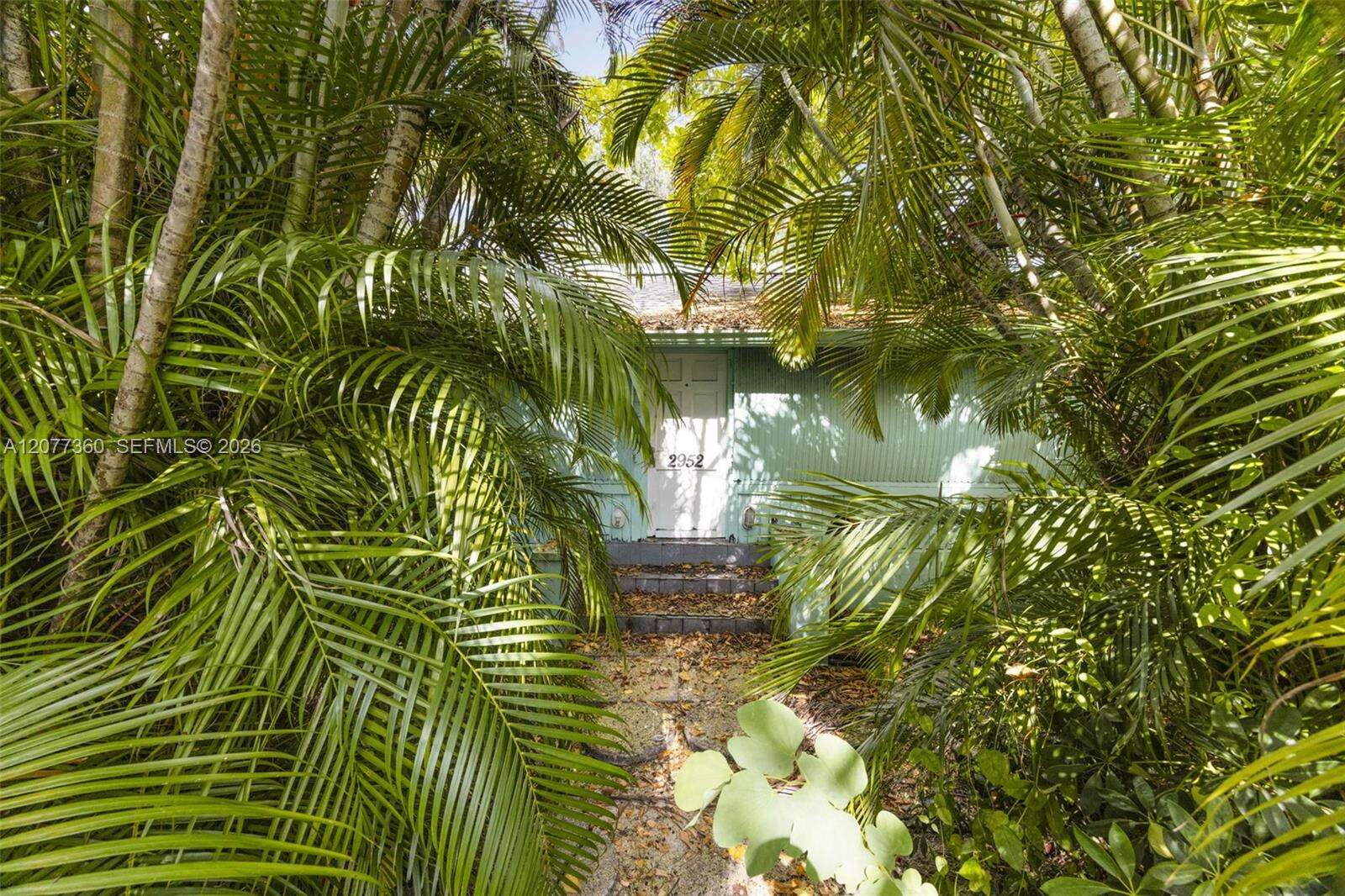 2952 Louise St, Coconut Grove, FL 33133 - For Sale photo 5