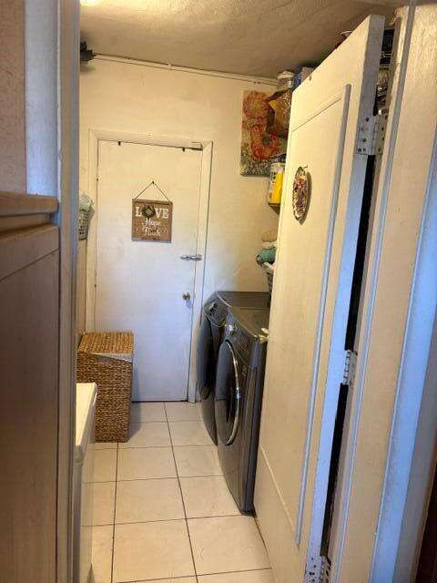2227 Wiley, Hollywood, FL 33020 - For Sale photo 9