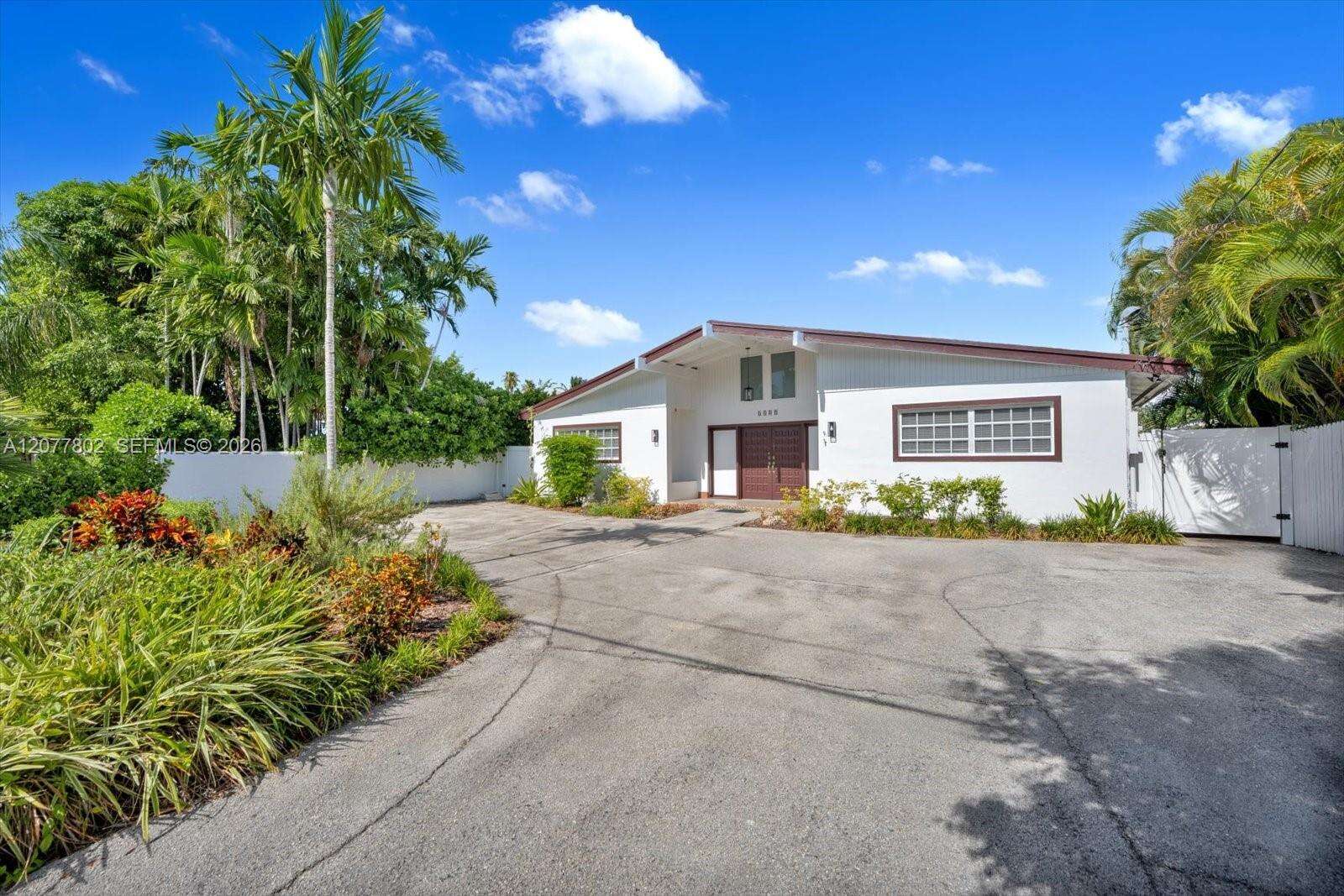 4560 Prairie Ave, Miami Beach, FL 33140 - For Sale photo 9