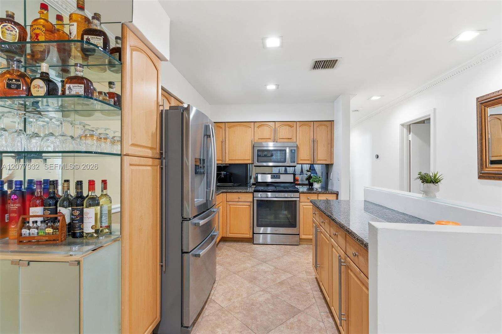 2485 214th St, Miami, FL 33180 - For Sale photo 11