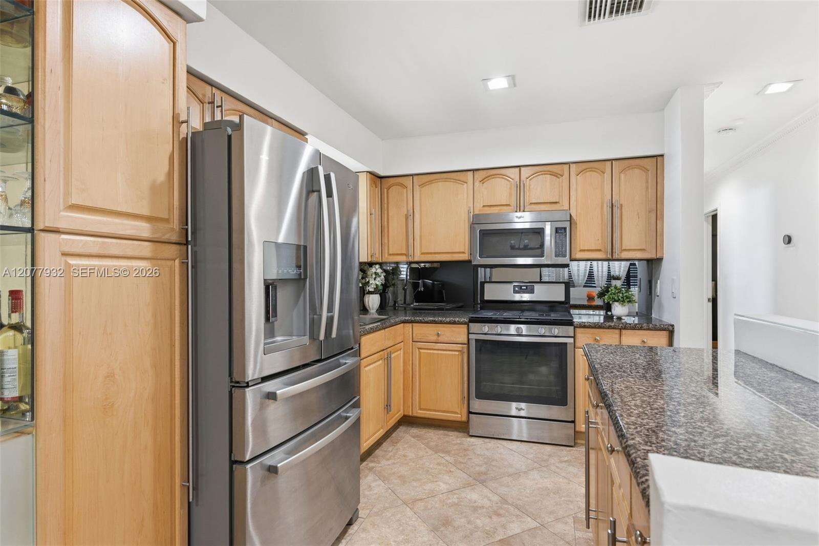 2485 214th St, Miami, FL 33180 - For Sale photo 12