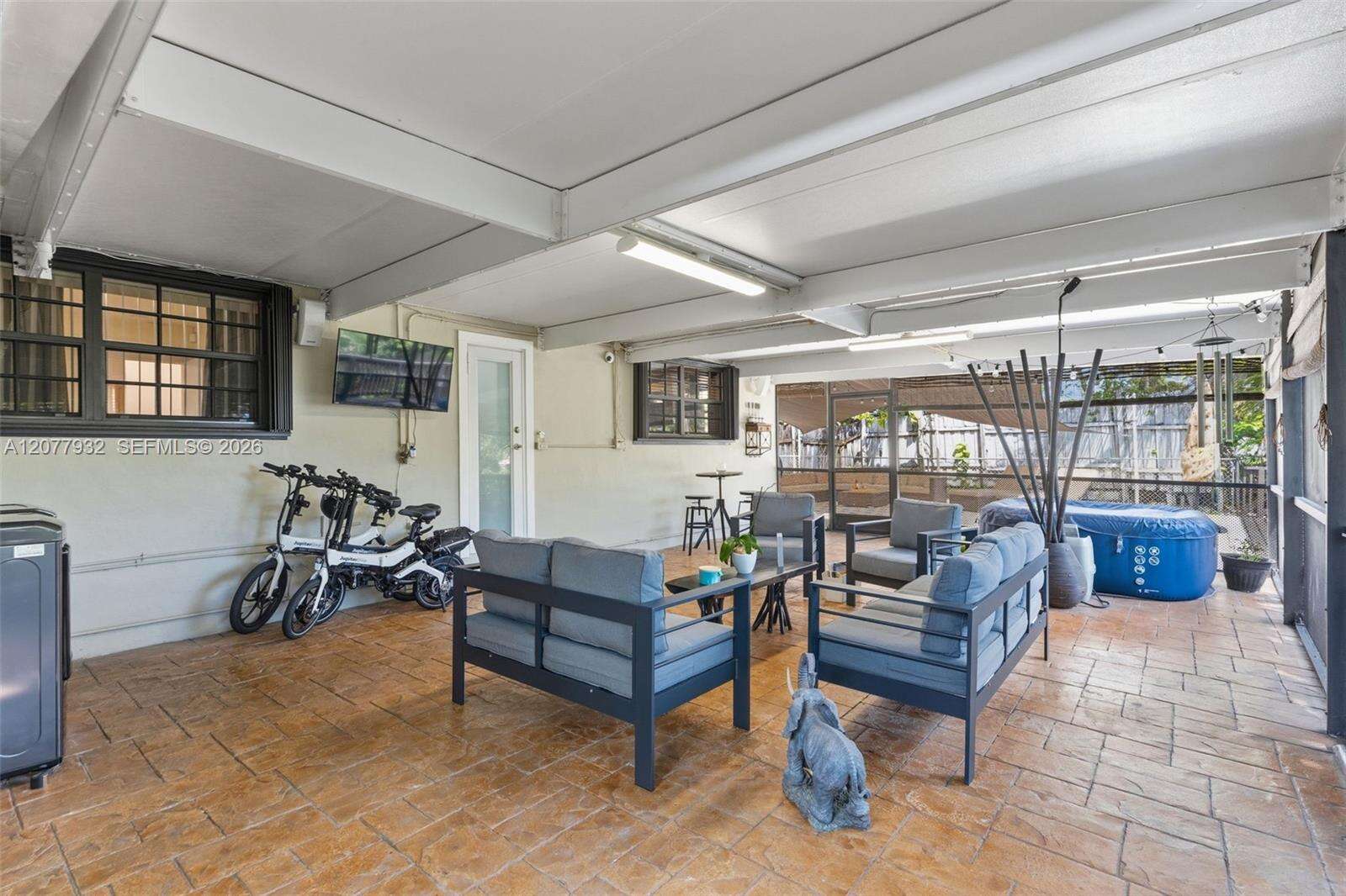 2485 214th St, Miami, FL 33180 - For Sale photo 30