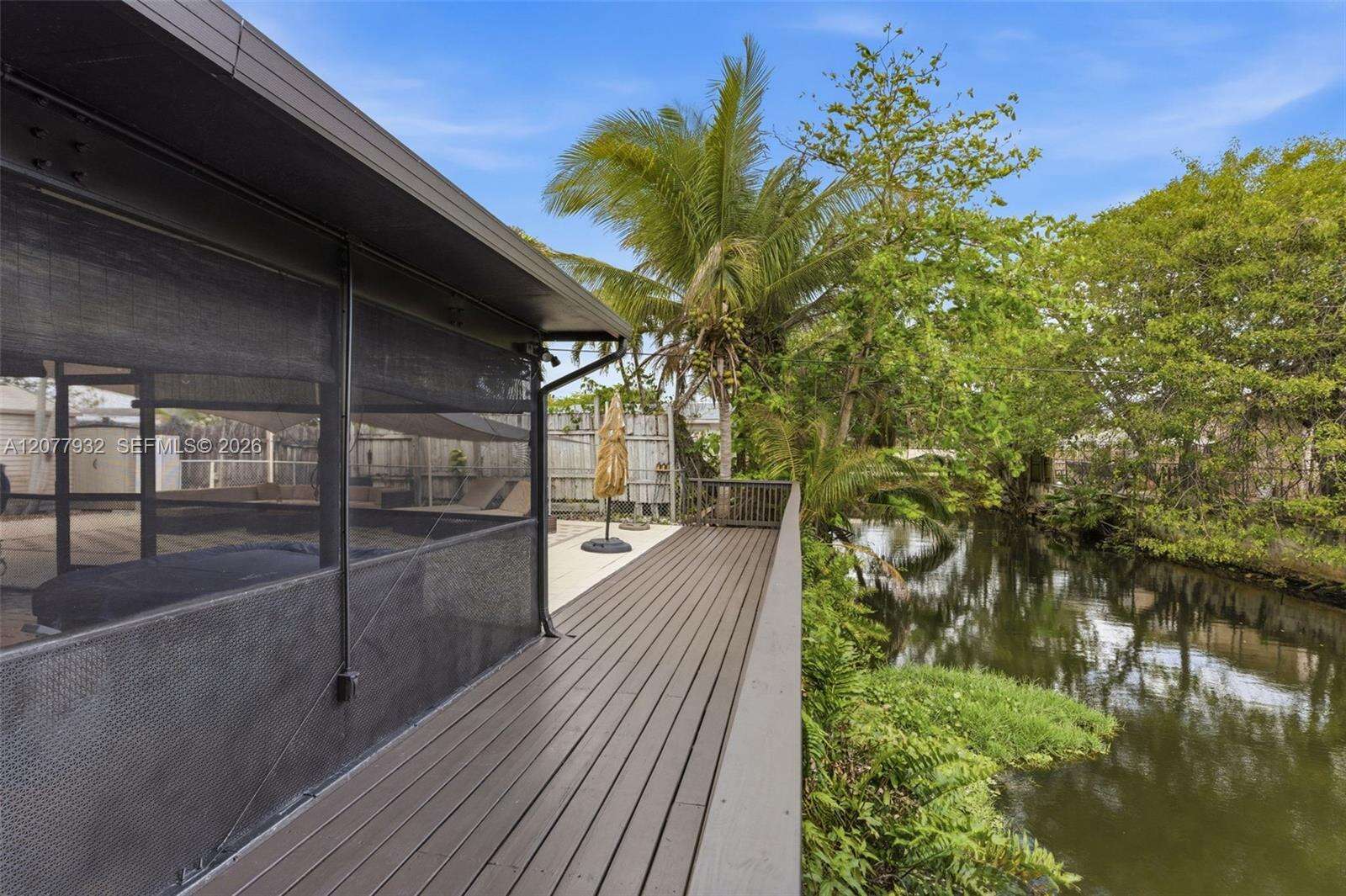 2485 214th St, Miami, FL 33180 - For Sale photo 36