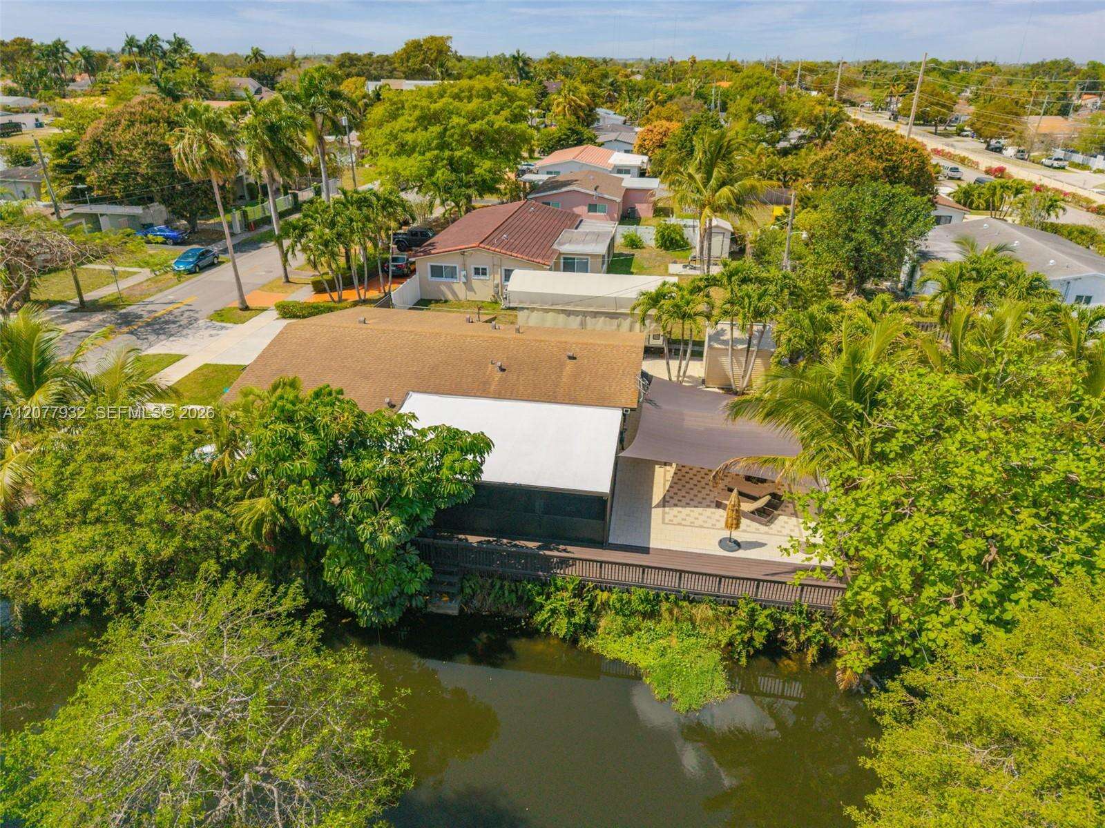 2485 214th St, Miami, FL 33180 - For Sale photo 47