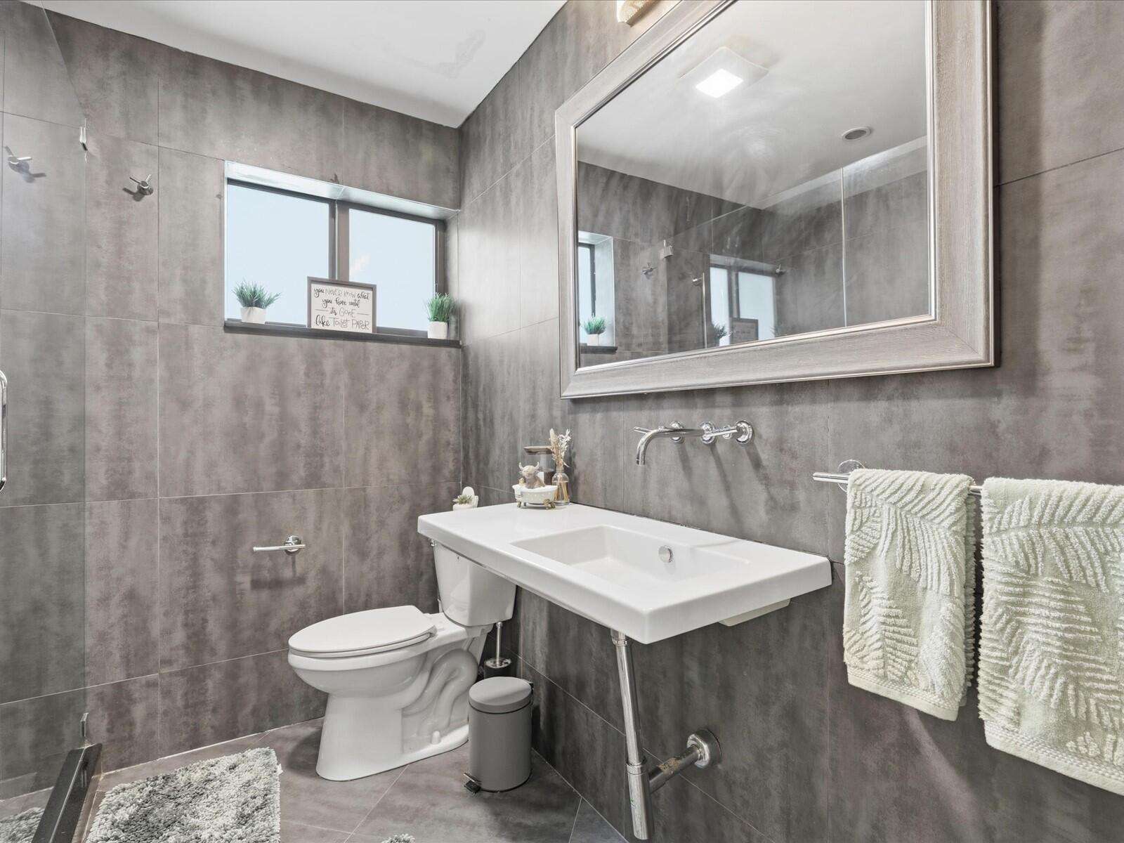 2860 Monroe, Hollywood, FL 33020 - For Sale photo 18