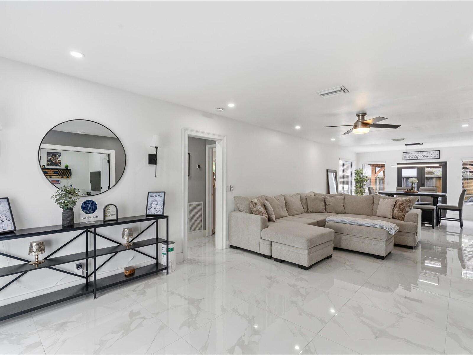 2860 Monroe, Hollywood, FL 33020 - For Sale photo 4