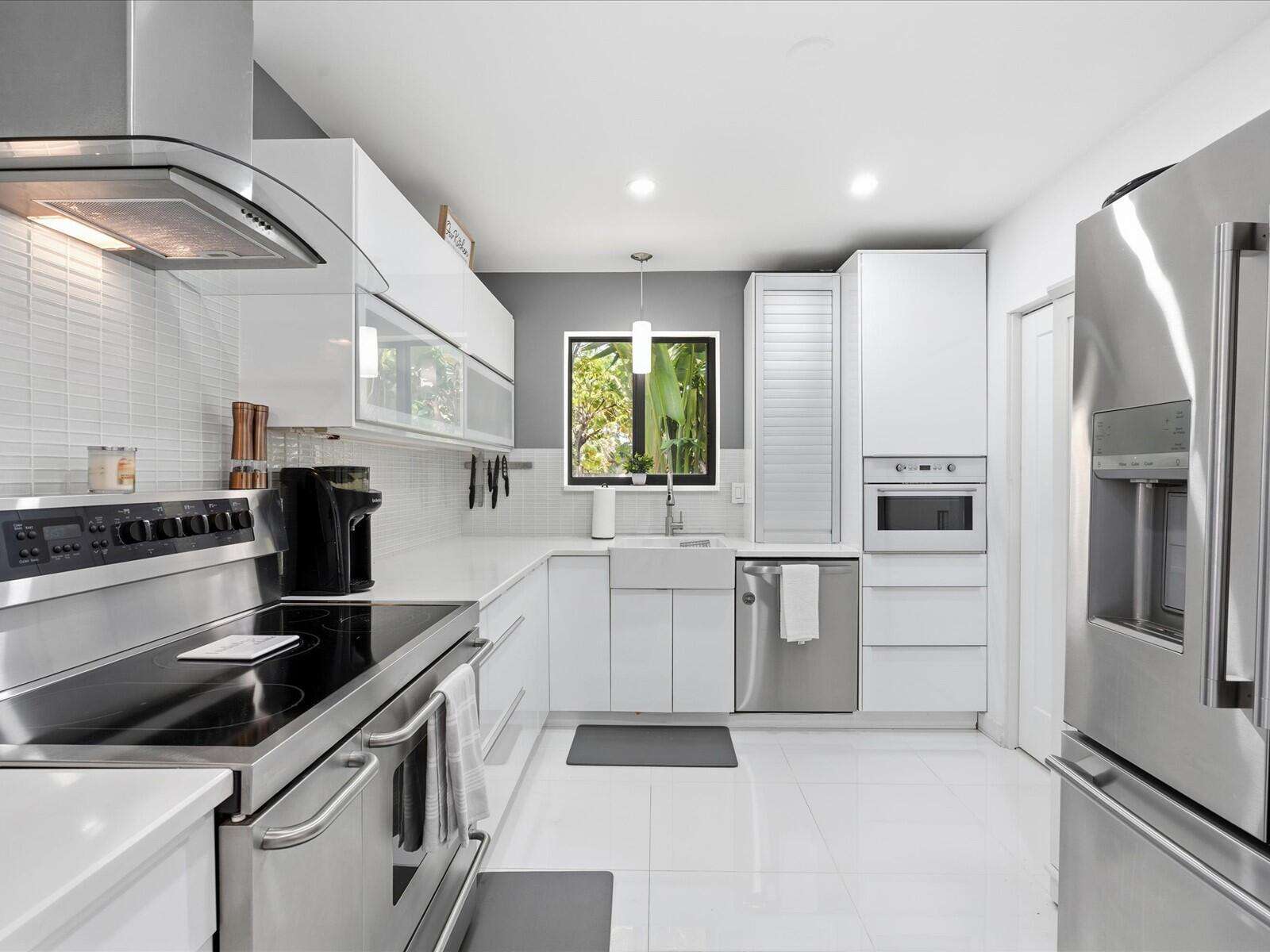2860 Monroe, Hollywood, FL 33020 - For Sale photo 10